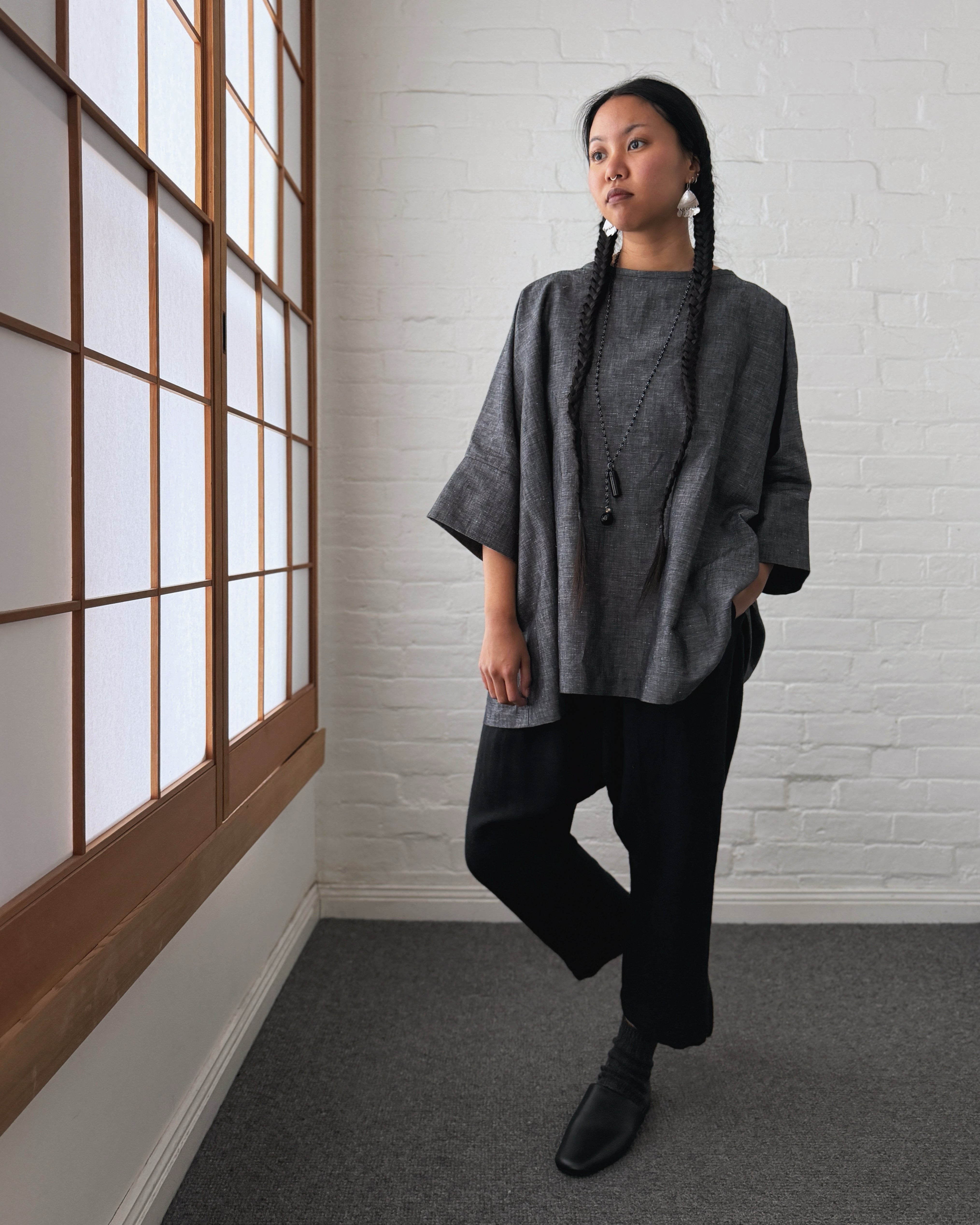 LJ struthers : lightweight cotton lunar smock