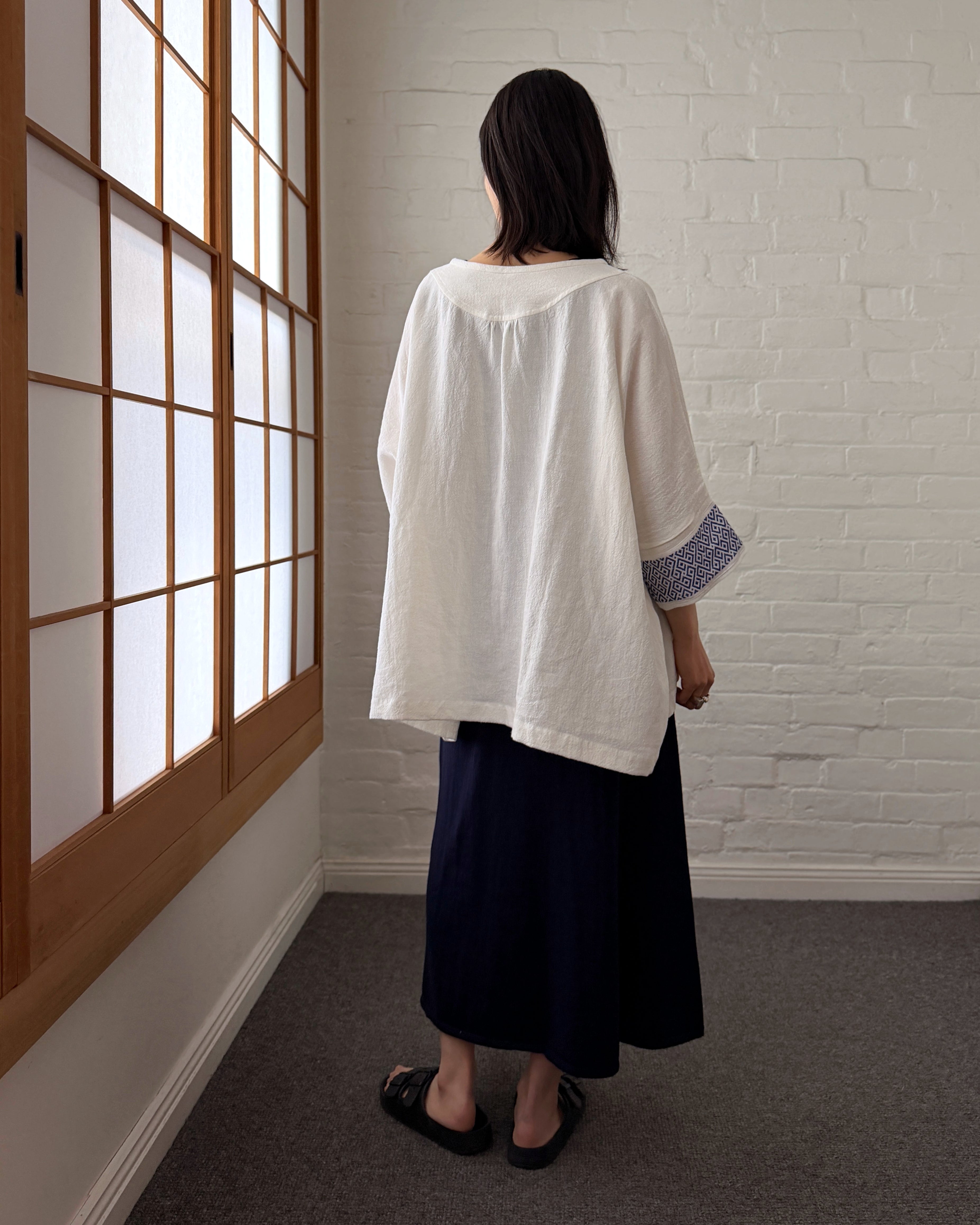 LJ struthers : cotton lunar smock blue trim
