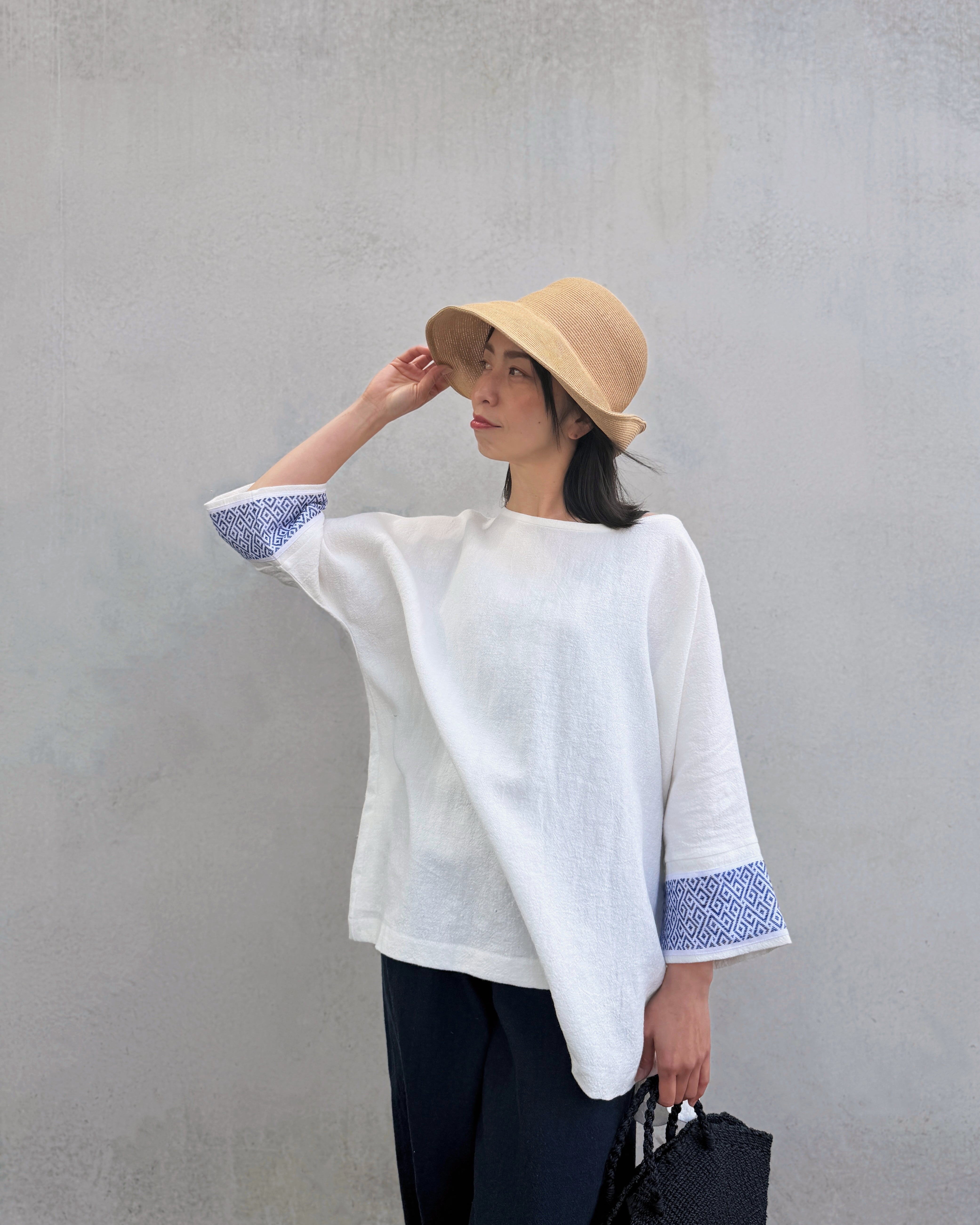 LJ struthers : cotton lunar smock blue trim
