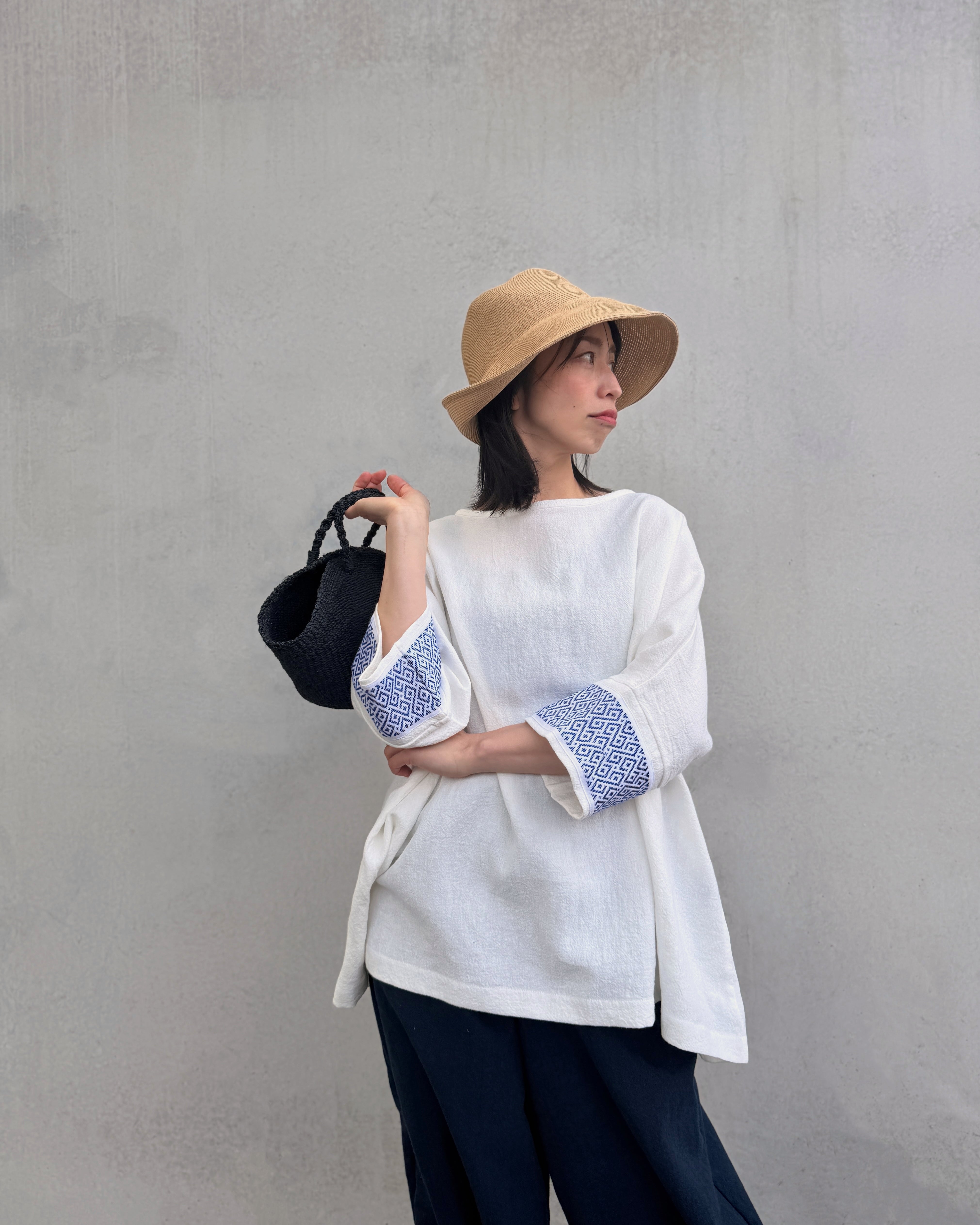 LJ struthers : cotton lunar smock blue trim