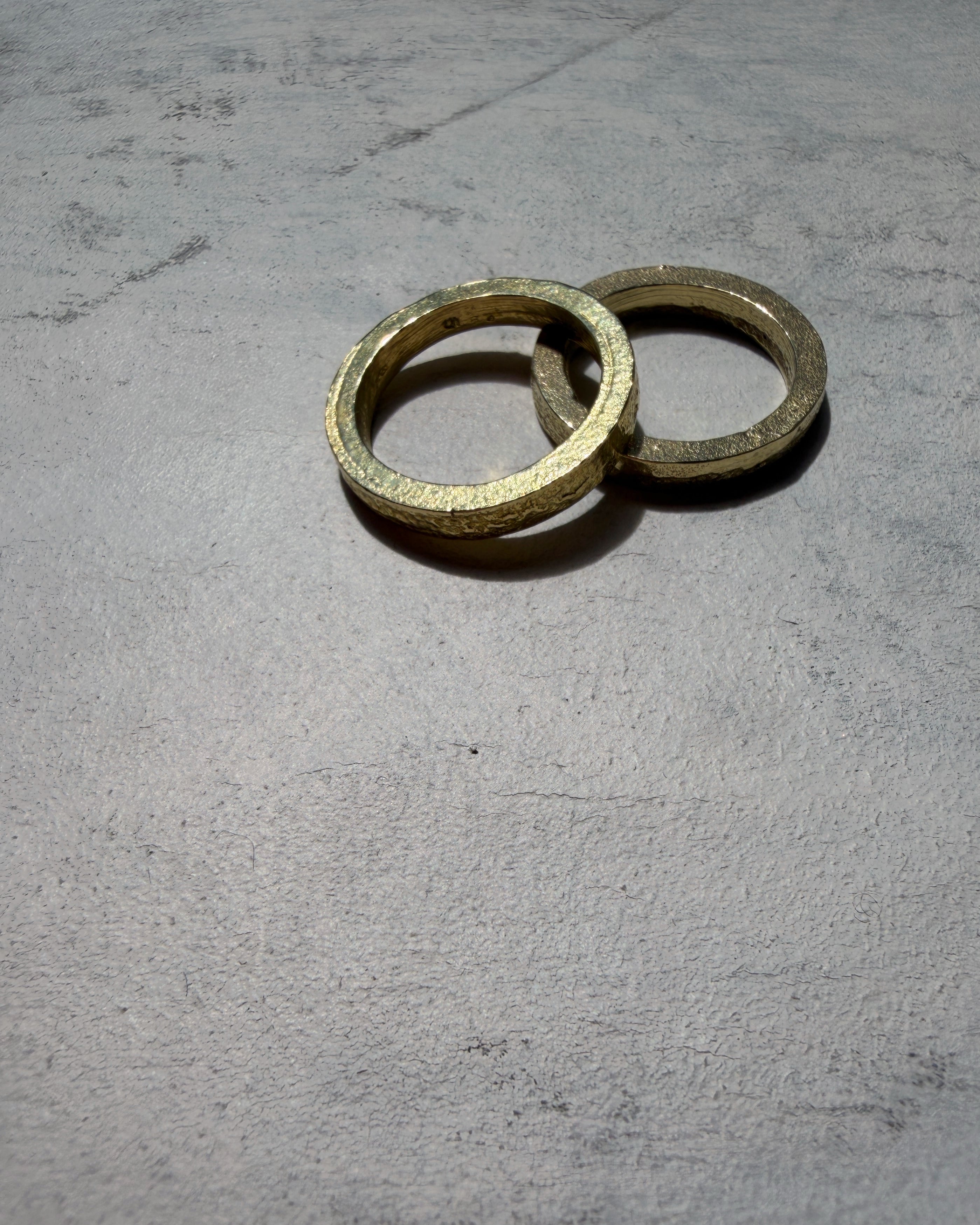 maggi blue : brass stacking ring
