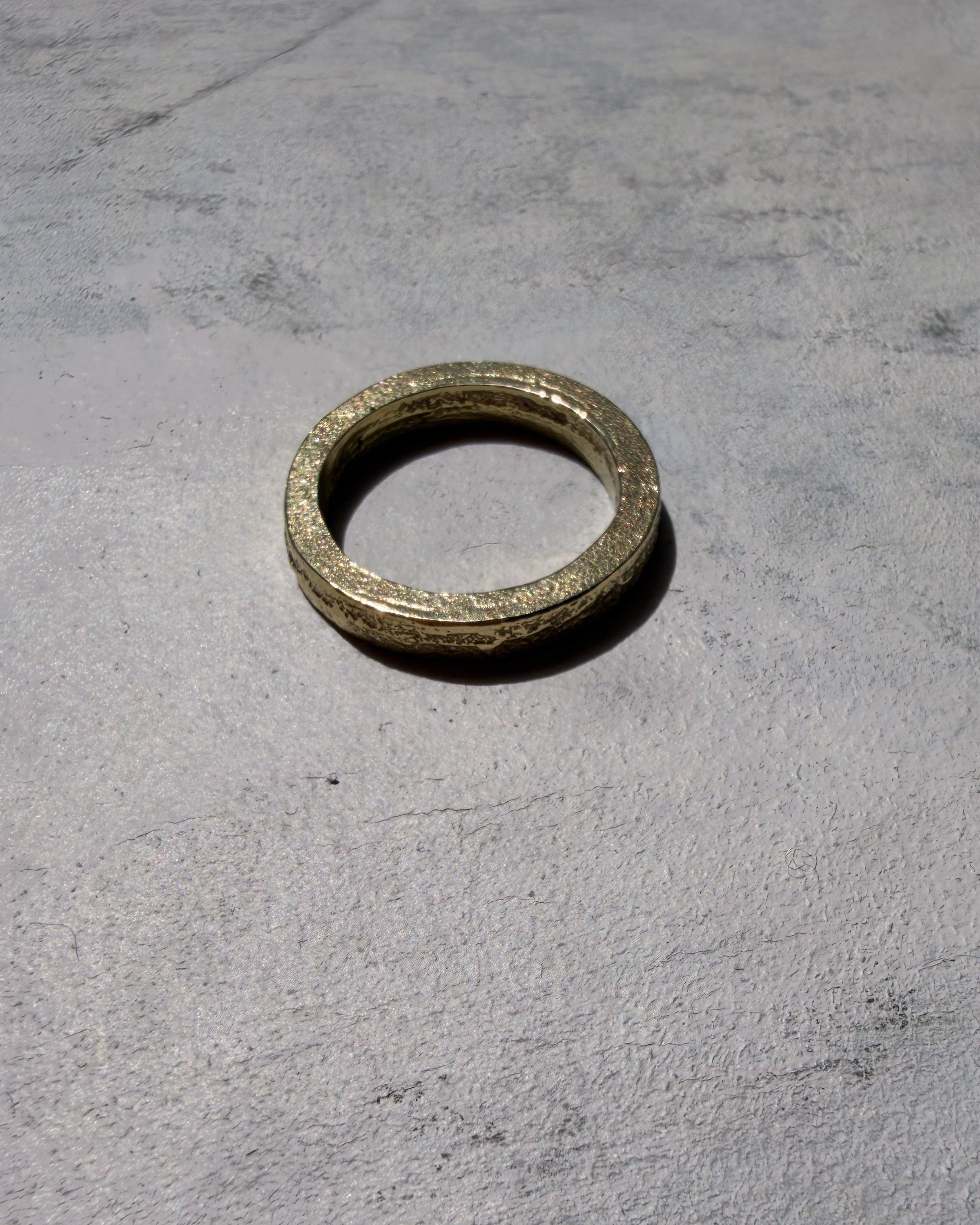 maggi blue : brass stacking ring