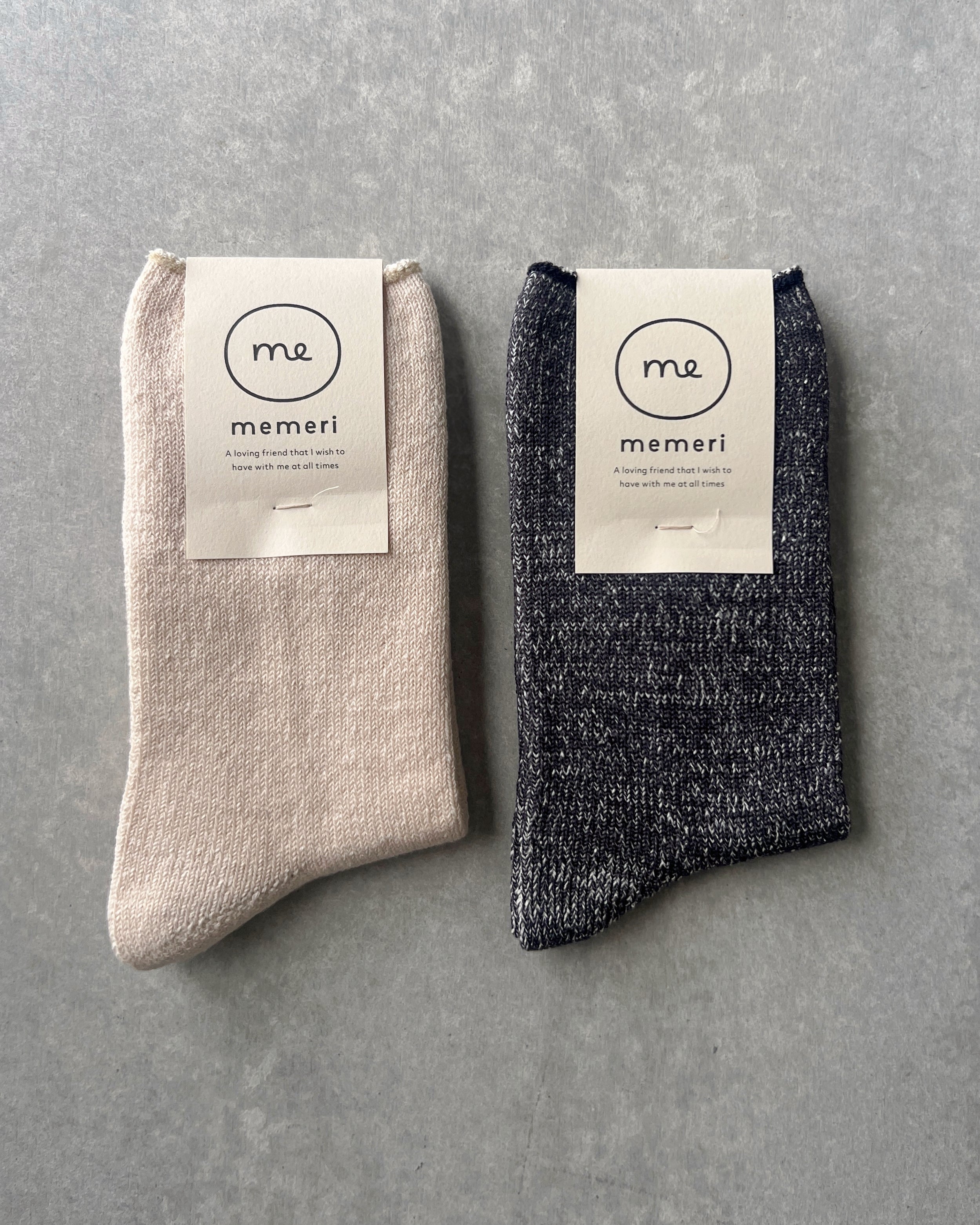 memeri : cotton silk socks