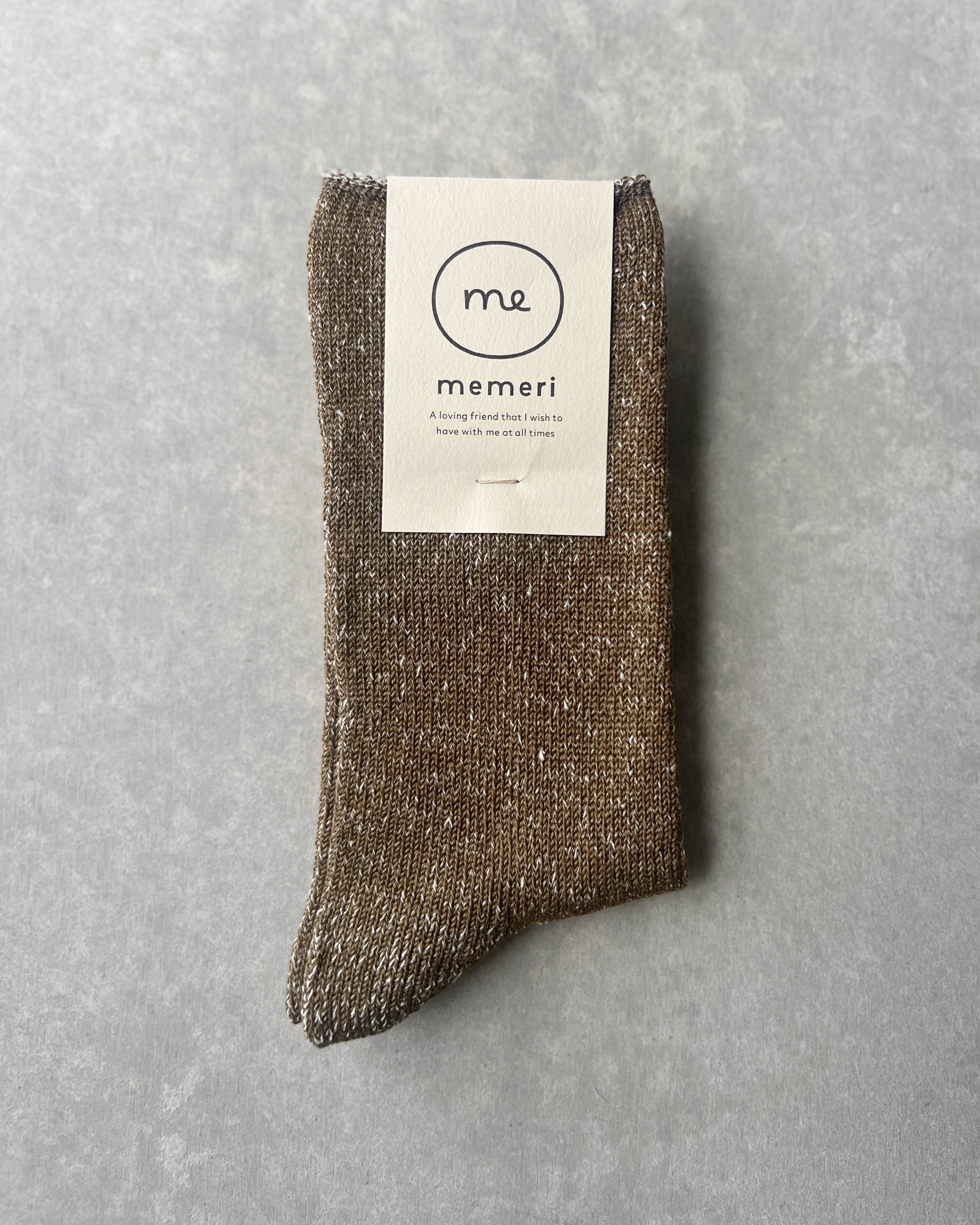 memeri : linen silk socks