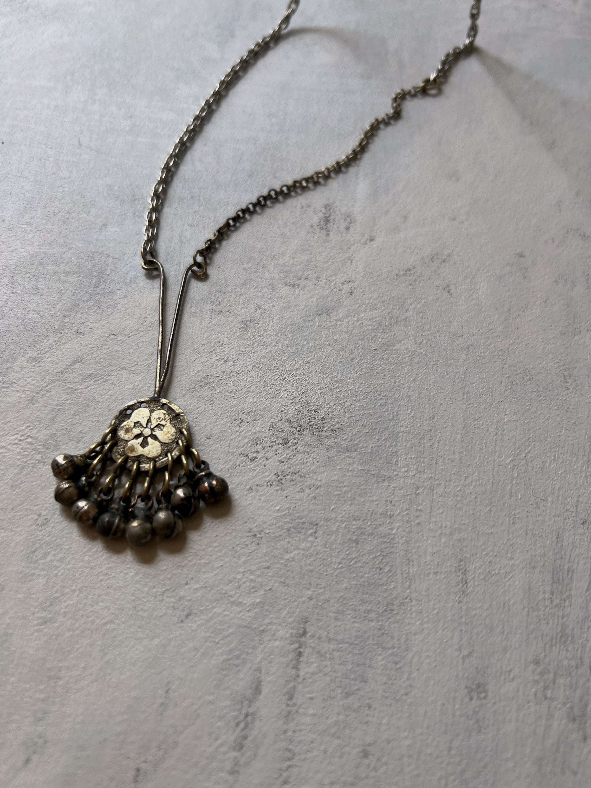 modern marcel : vintage pendant necklace