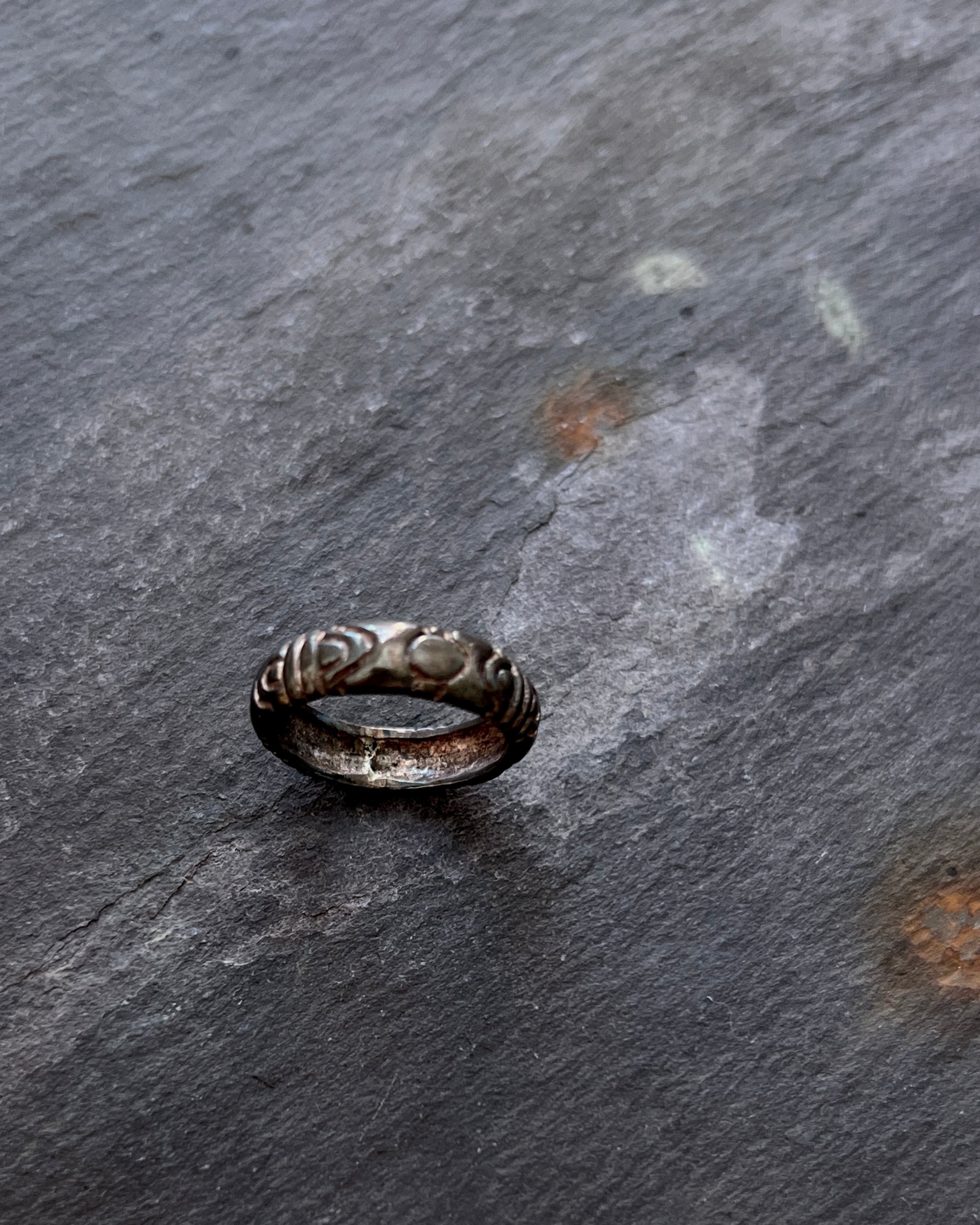 modern marcel : vintage ring