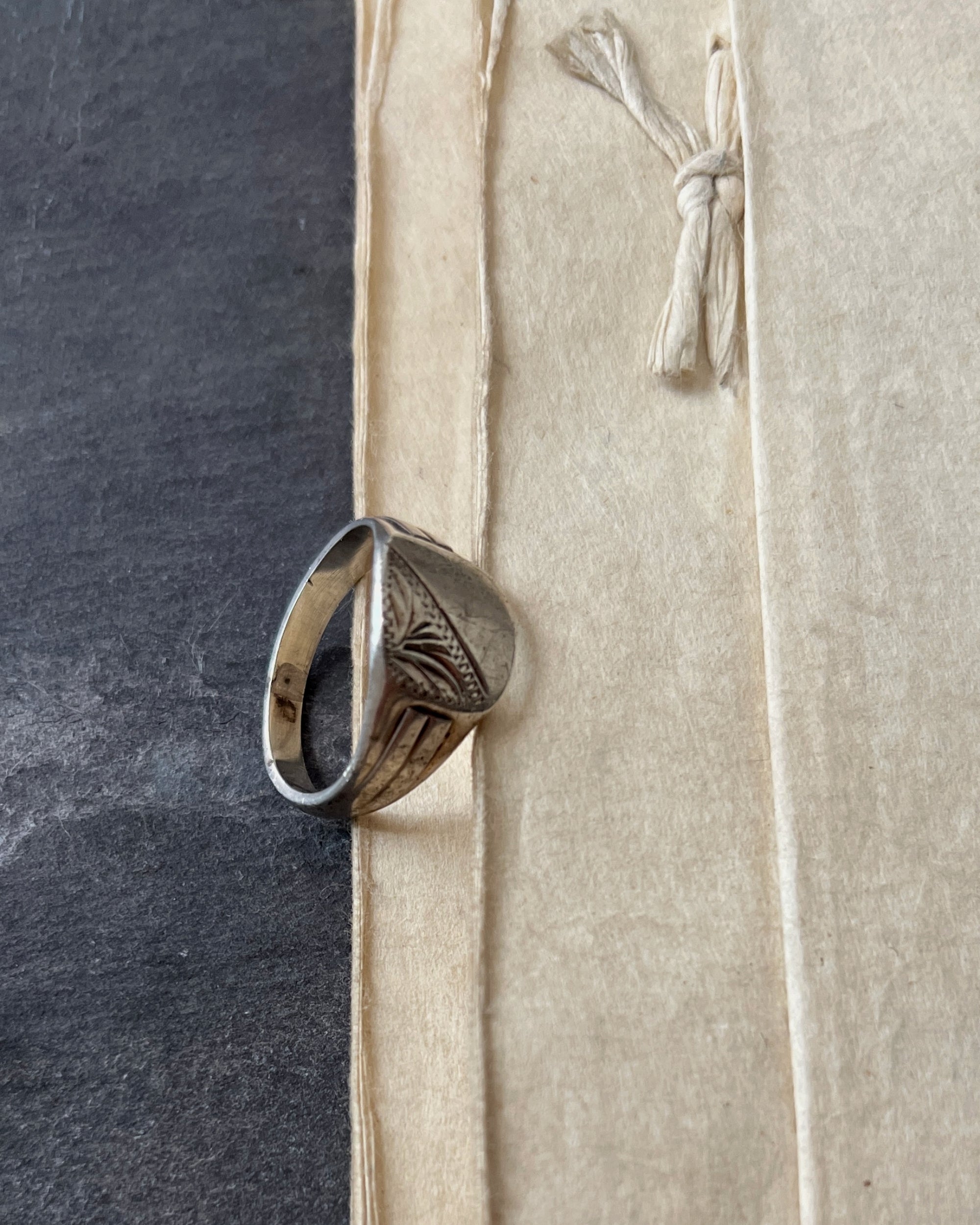 modern marcel : vintage silver signet ring