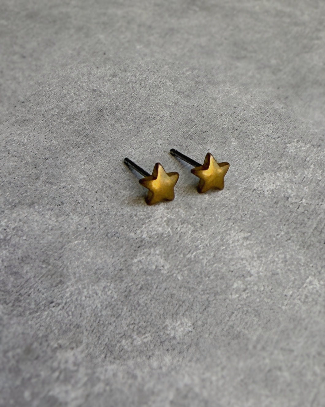 milk-toast : stellar stud earrings