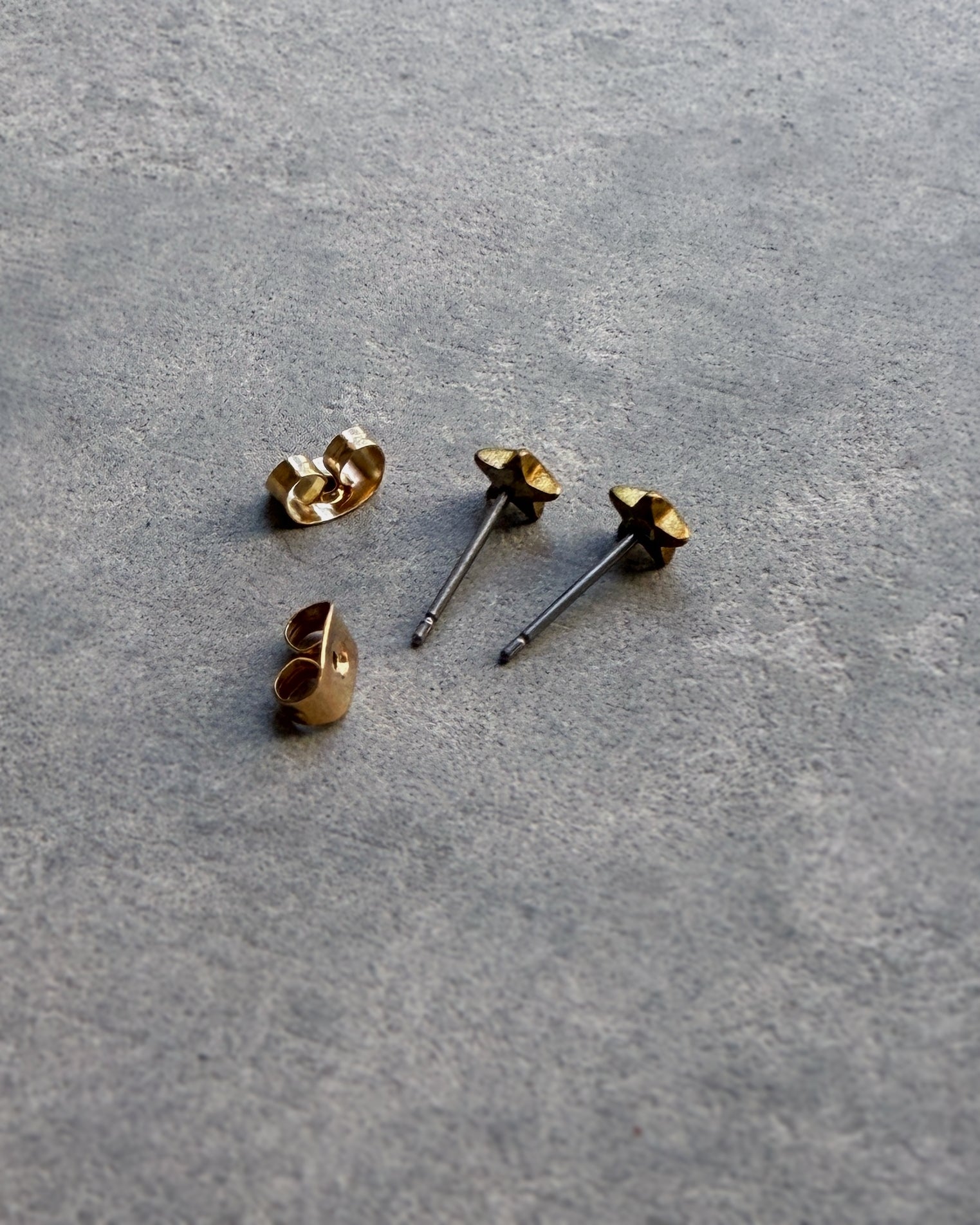 milk-toast : stellar stud earrings