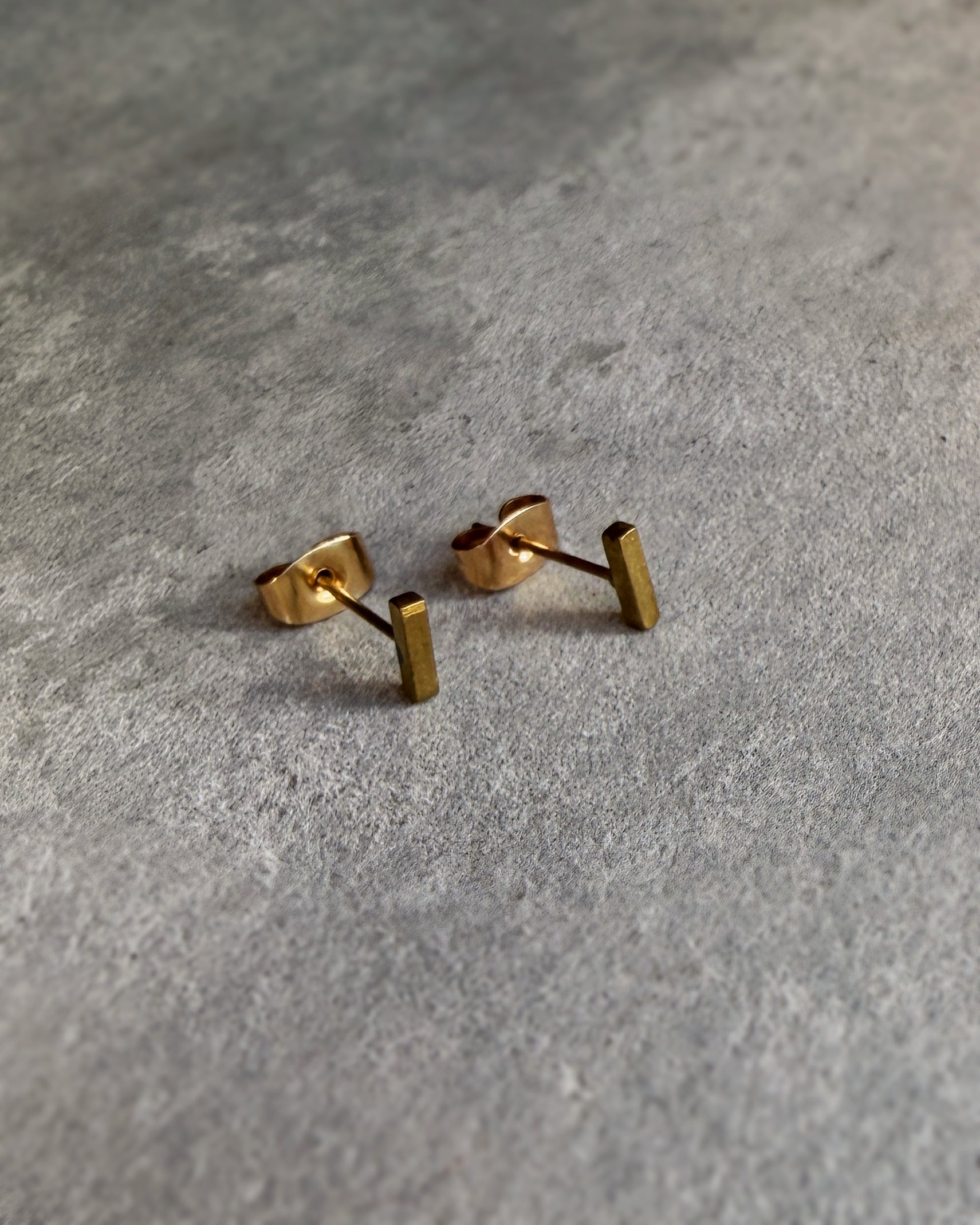 milk-toast : little staple earrings