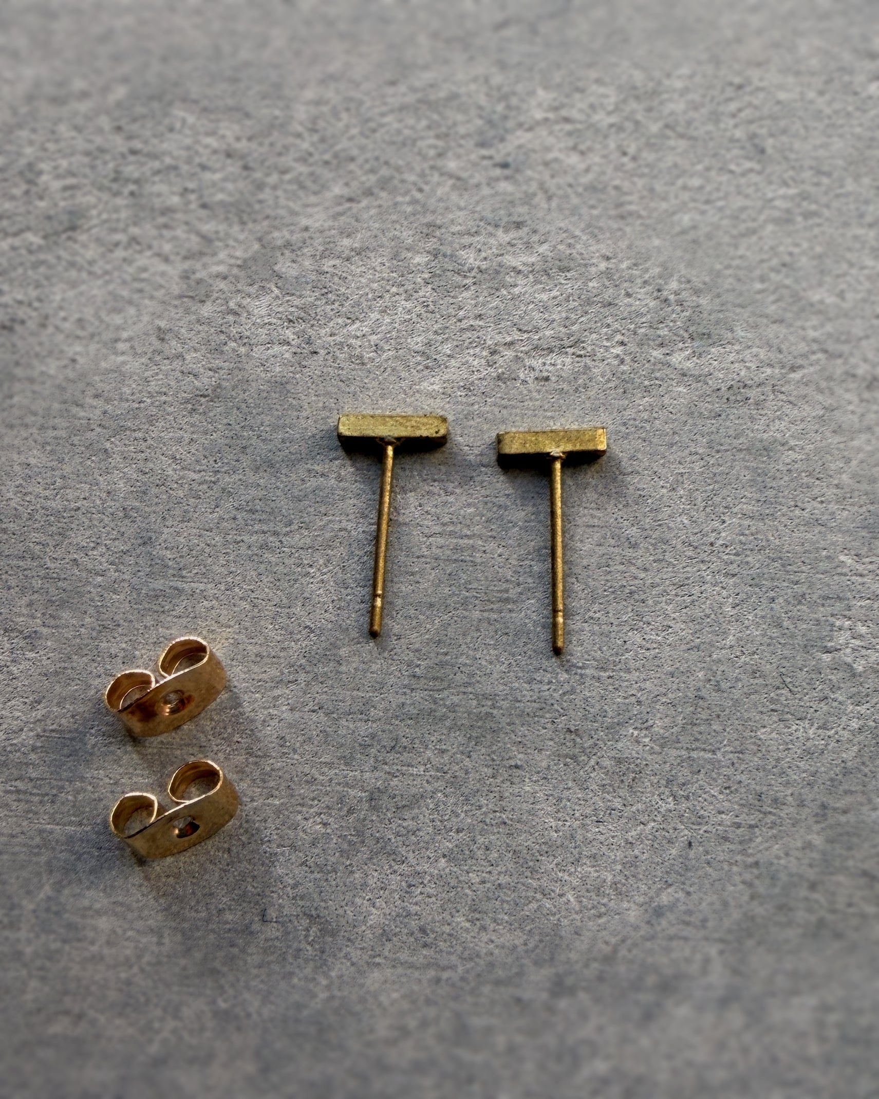 milk-toast : little staple earrings