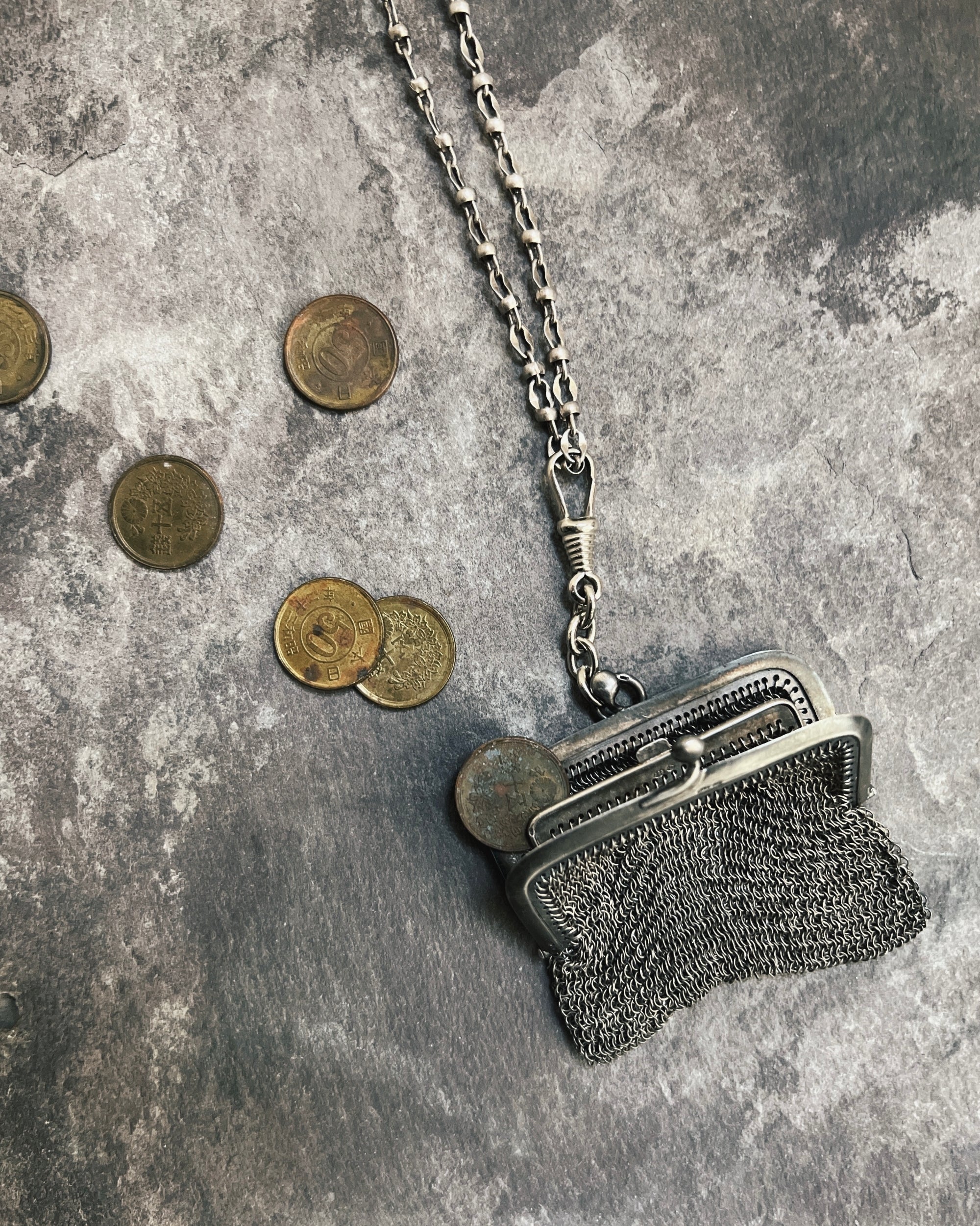 modern marcel : vintage chain purse necklace