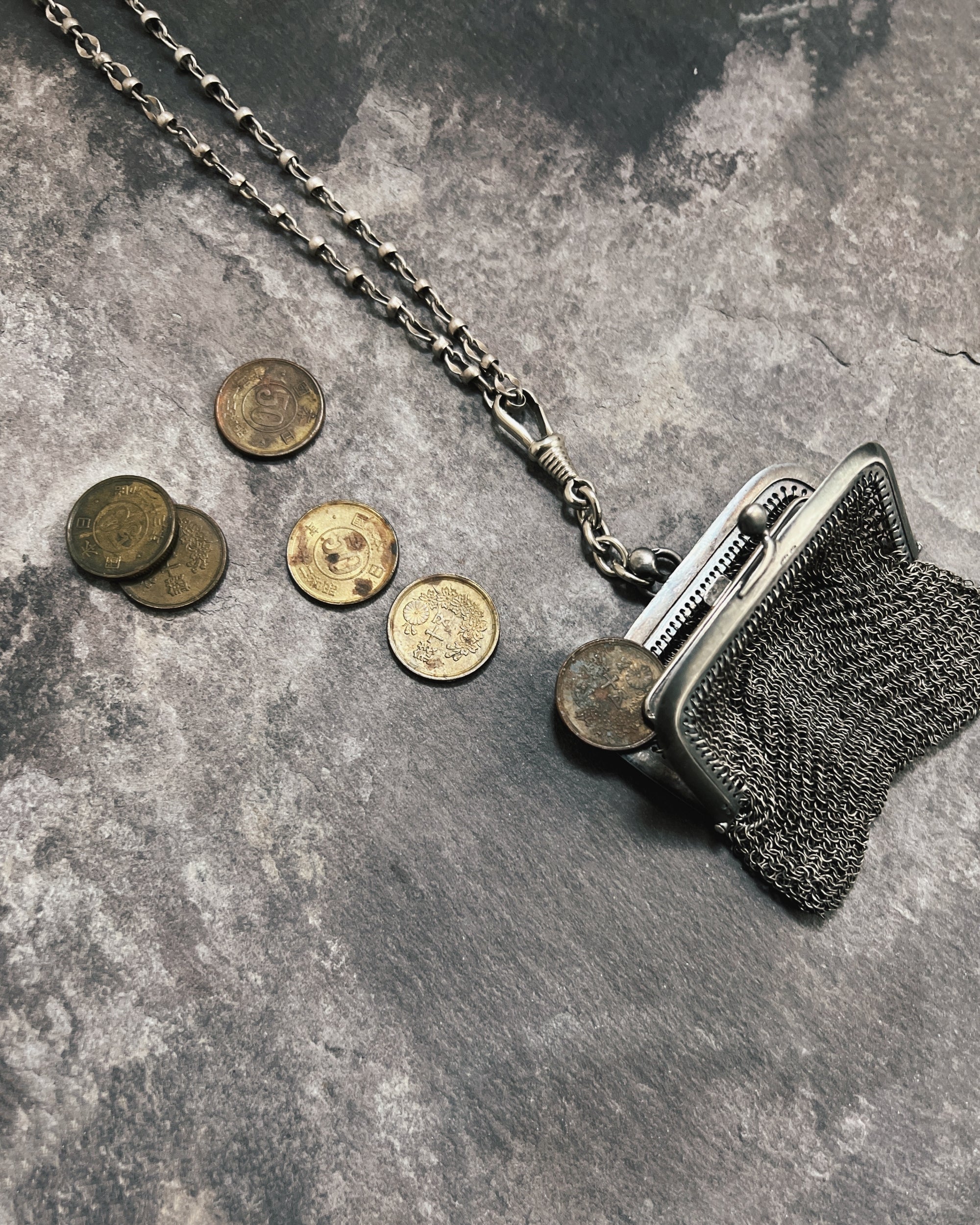 modern marcel : vintage chain purse necklace