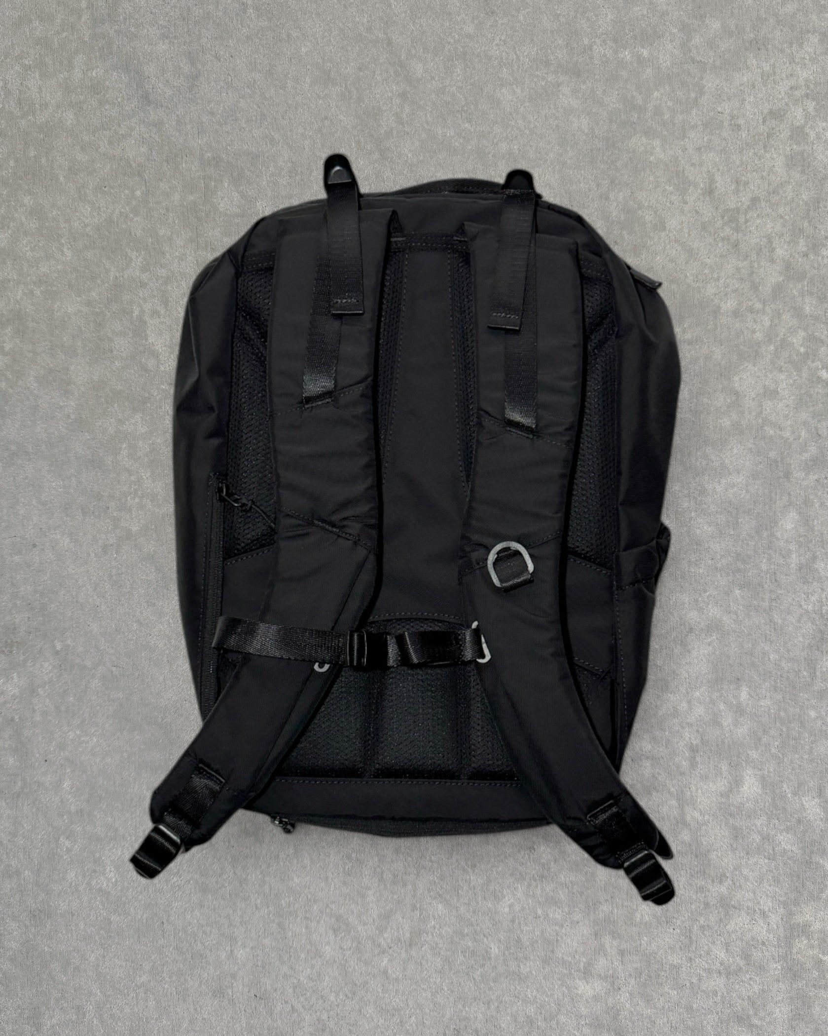 NoiR : gemini backpack