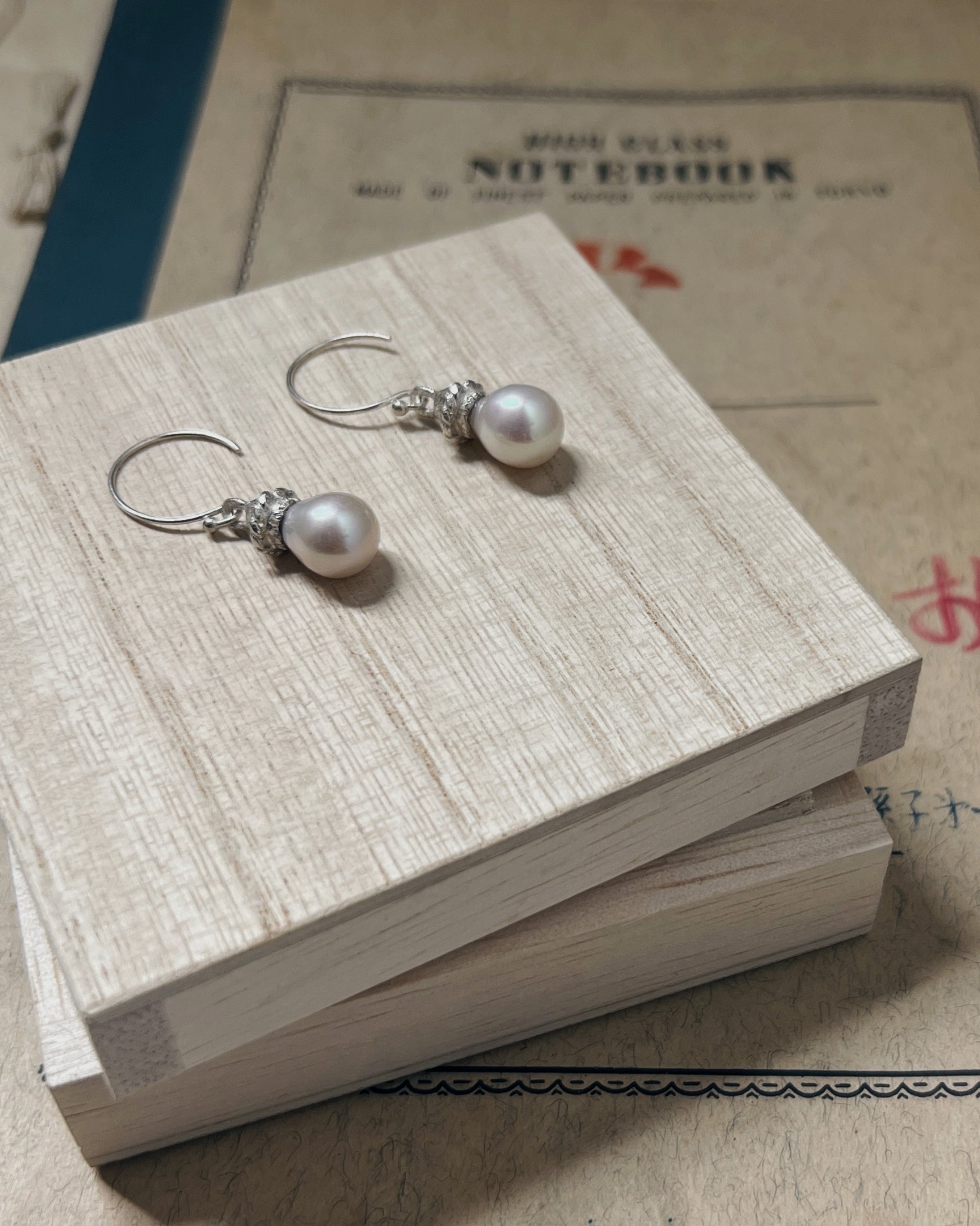 ichinose naomi : pipo earrings