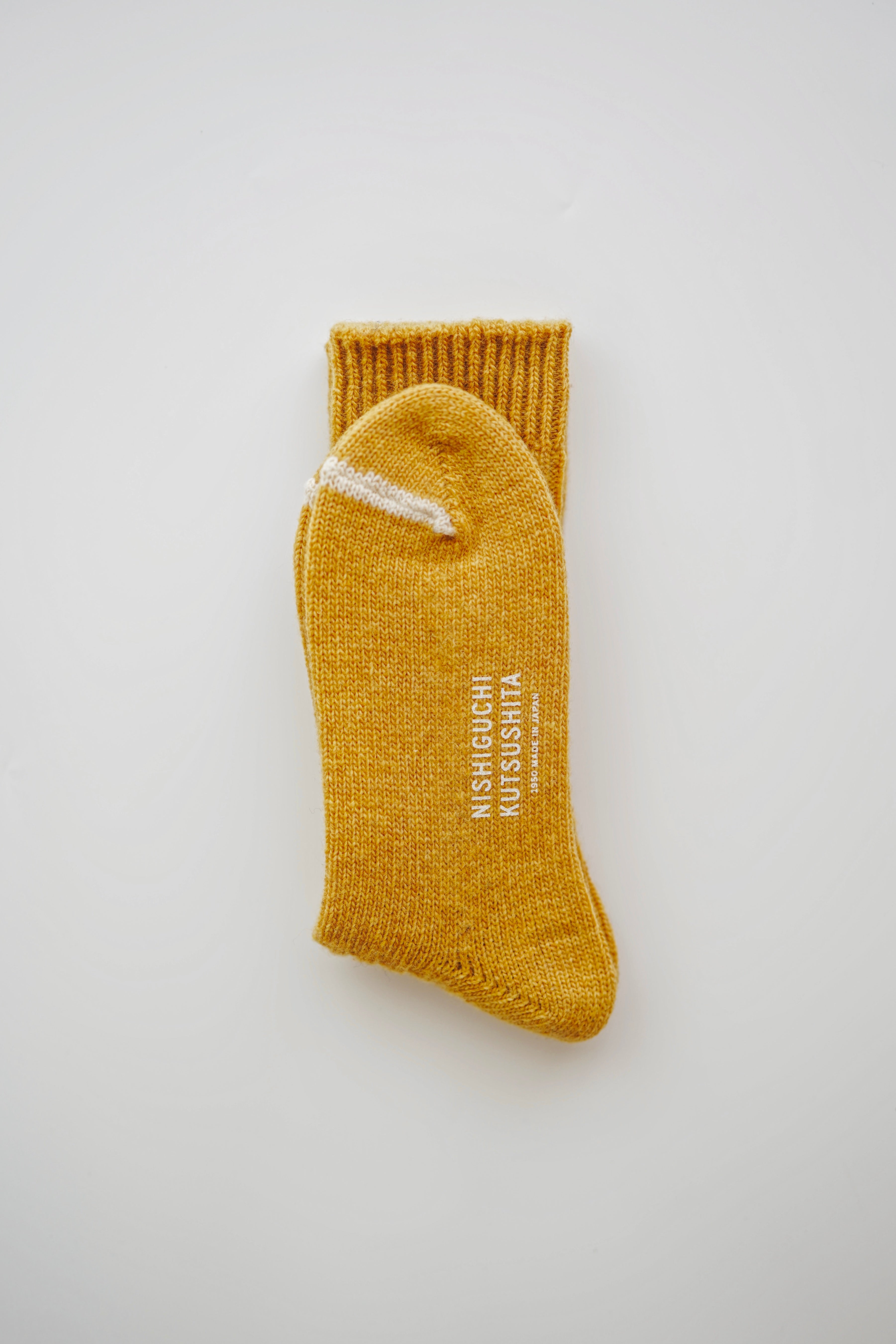 nishiguchi kutsushita : praha wool ribbed socks