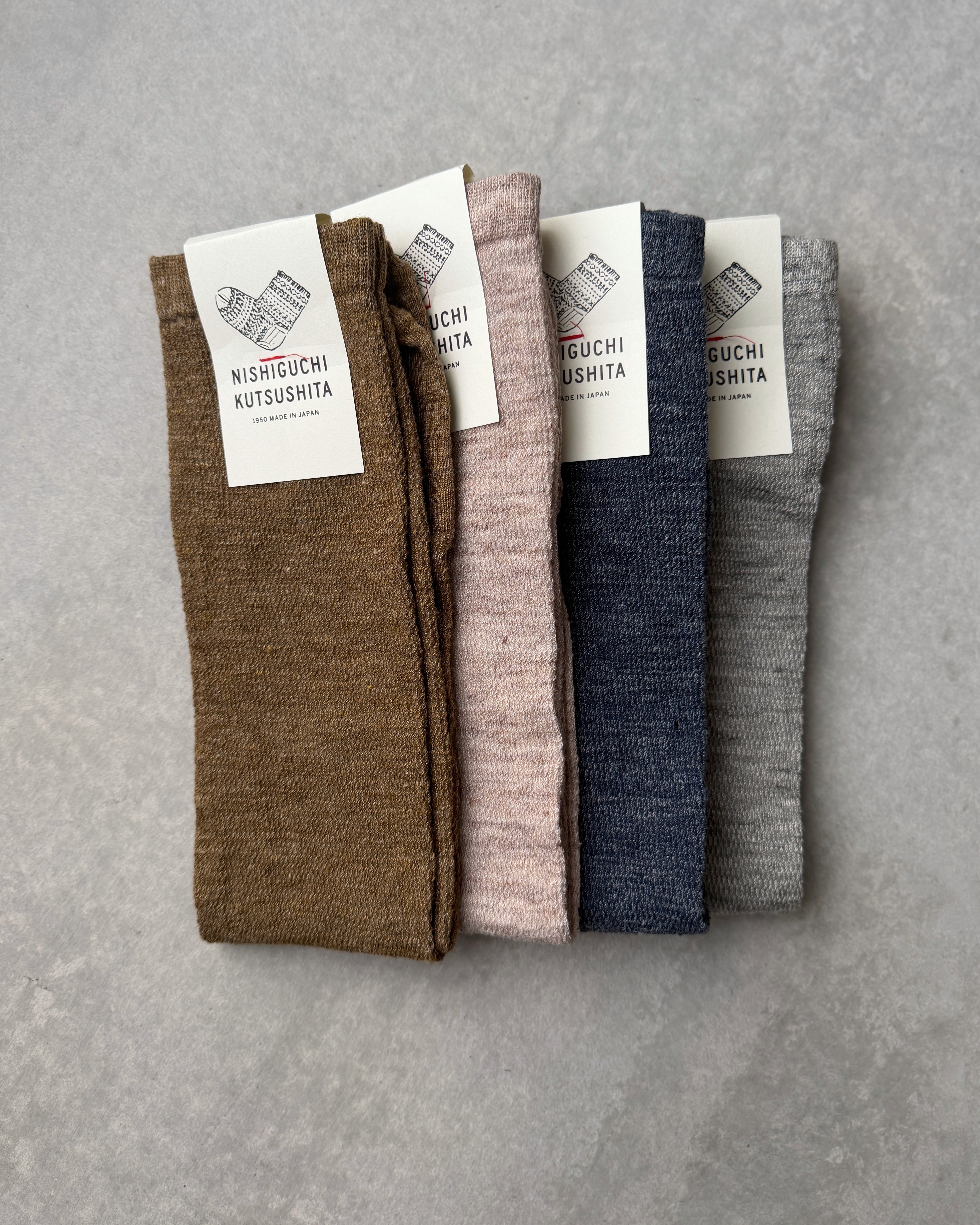 nishiguchi kutsushita : teni linen arm covers - long