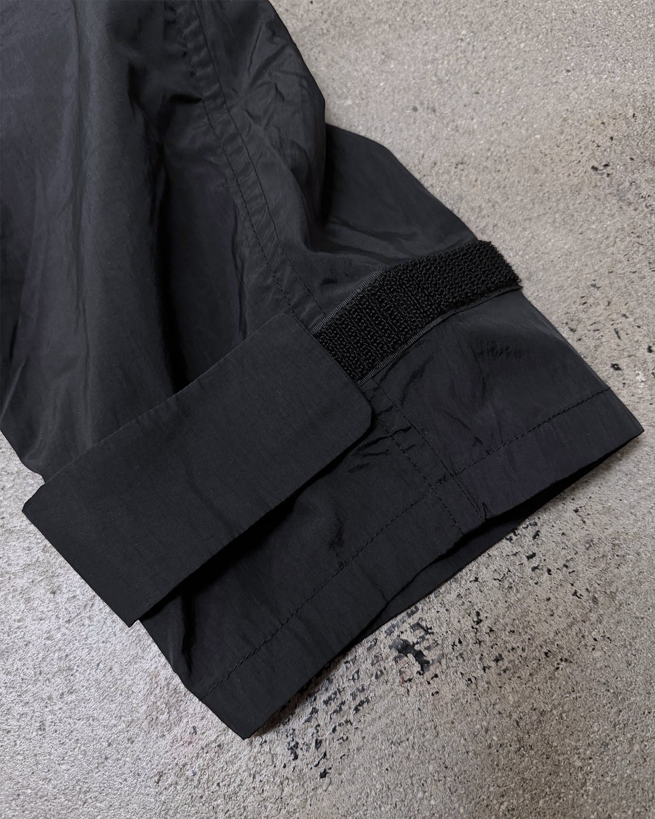 NoiR : trench coat