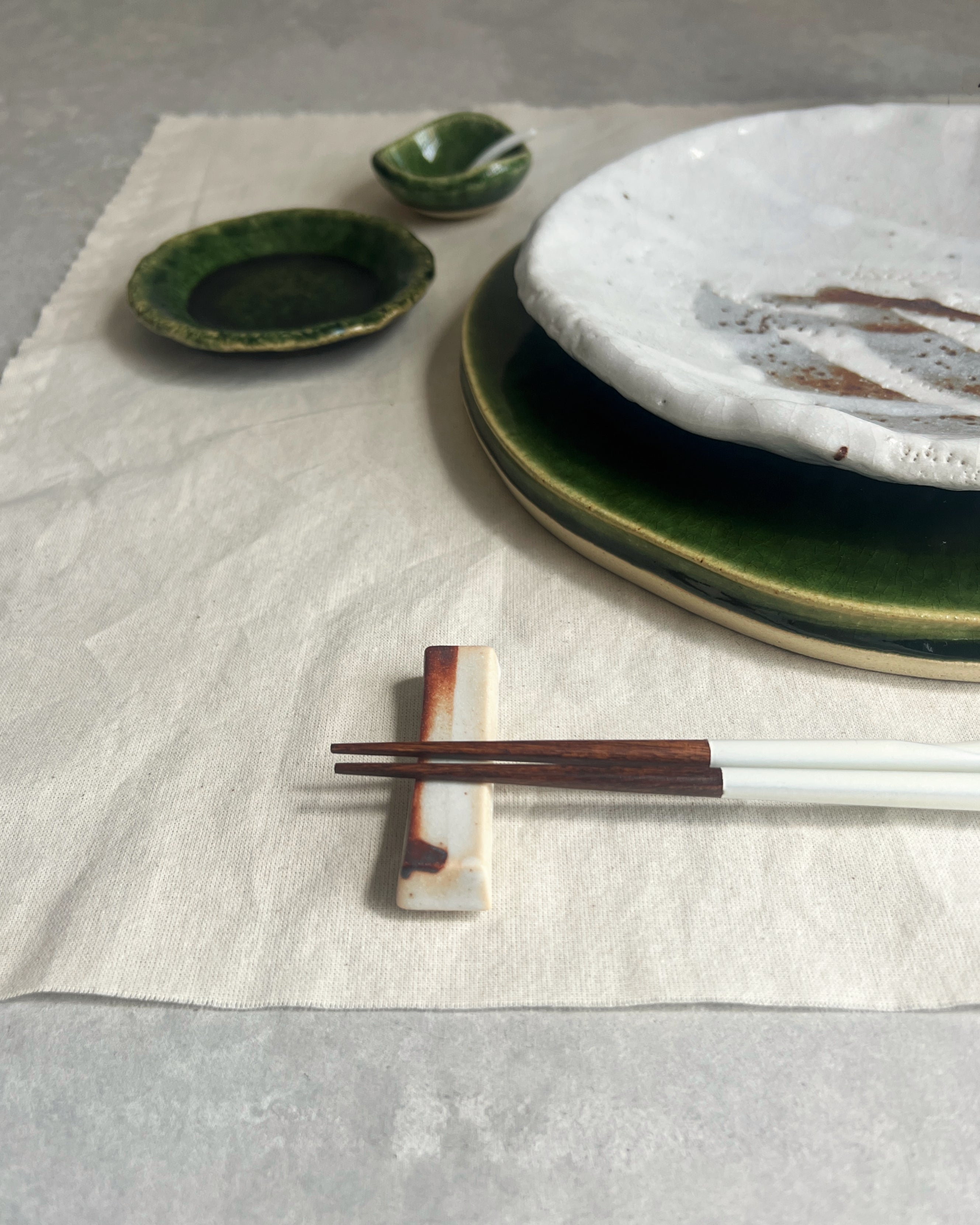 Oribe ware : ceramic plate