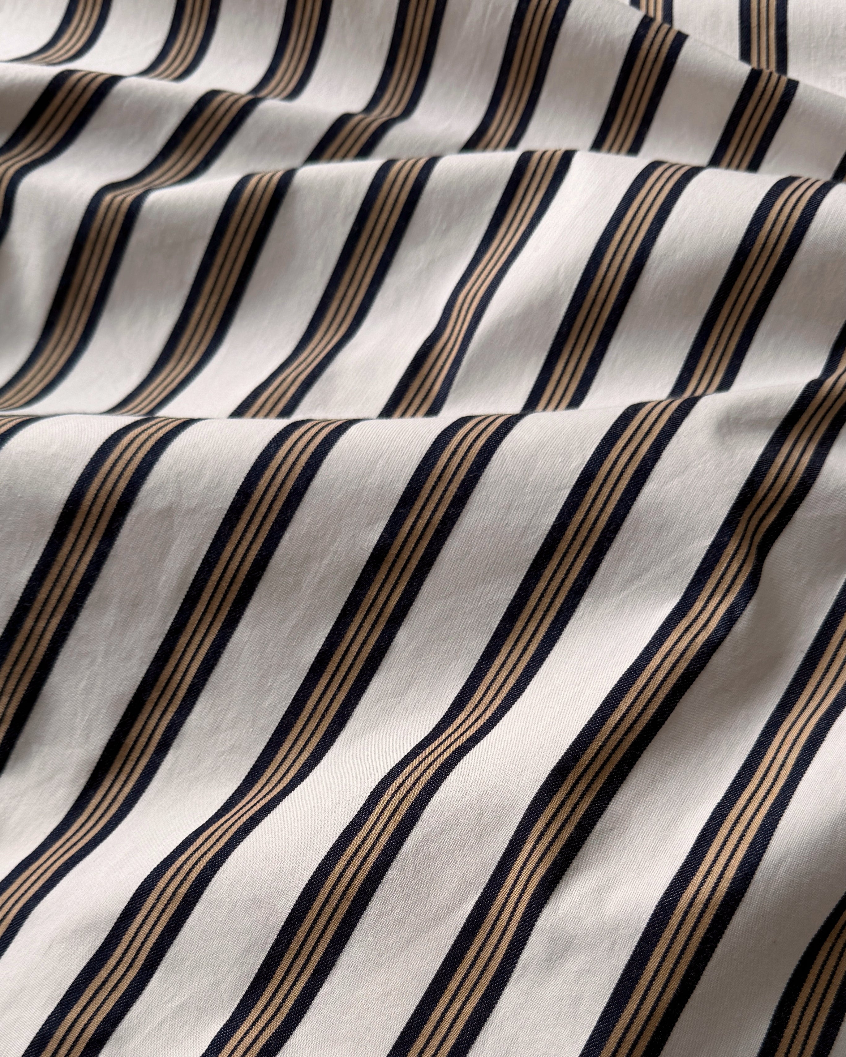 LJ struthers : striped cotton collarless shirt