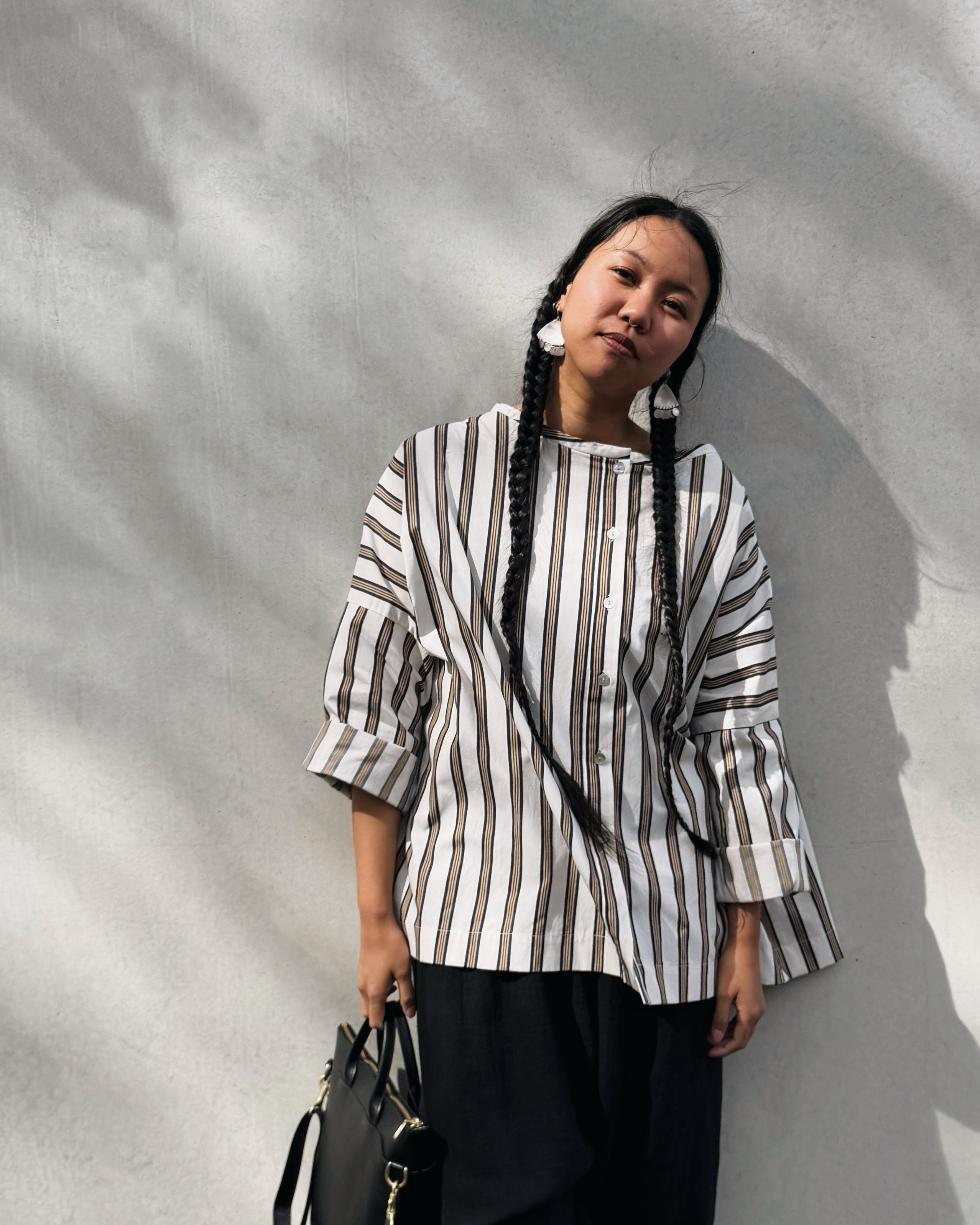 LJ struthers : striped cotton collarless shirt