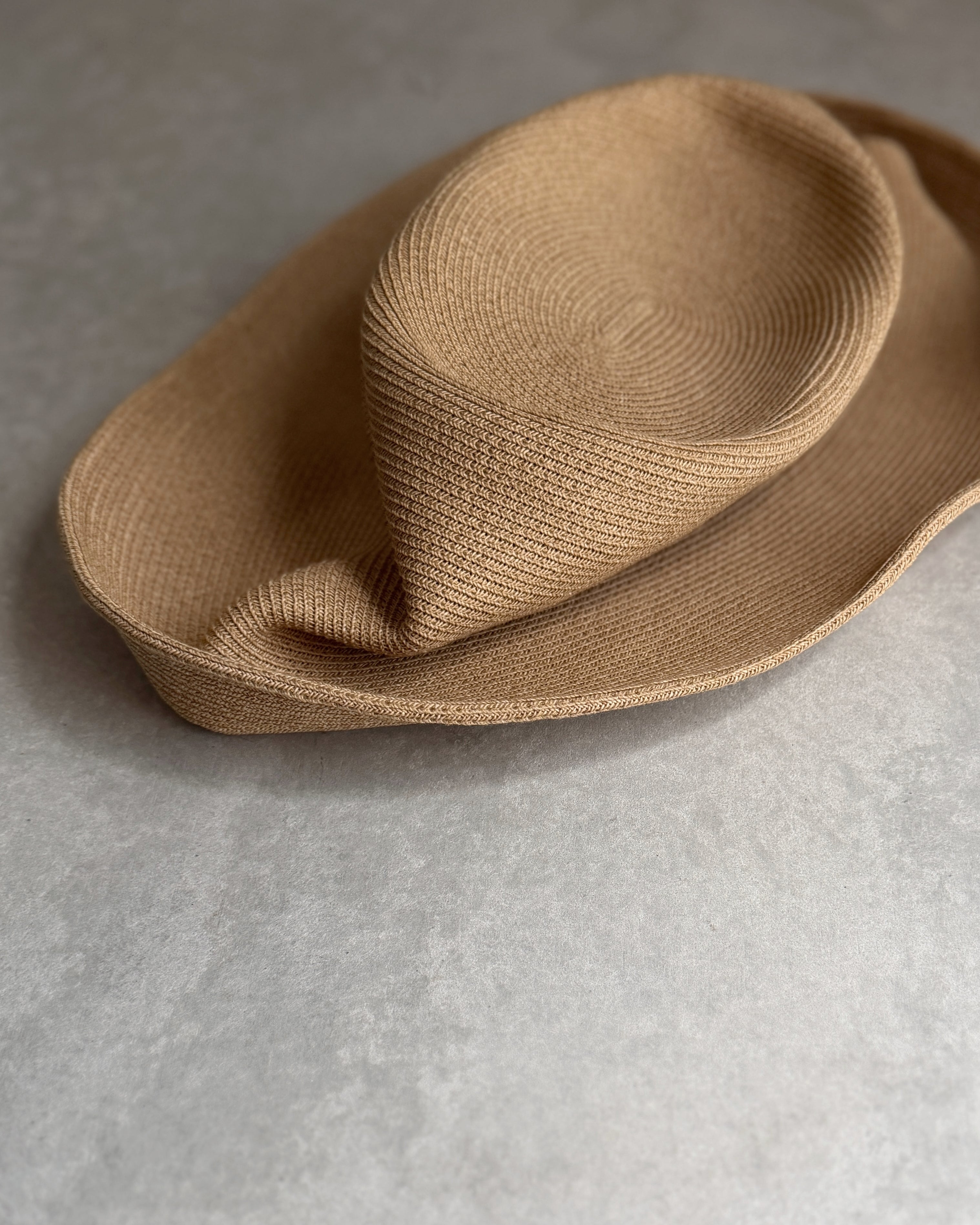 aclp : serge hat