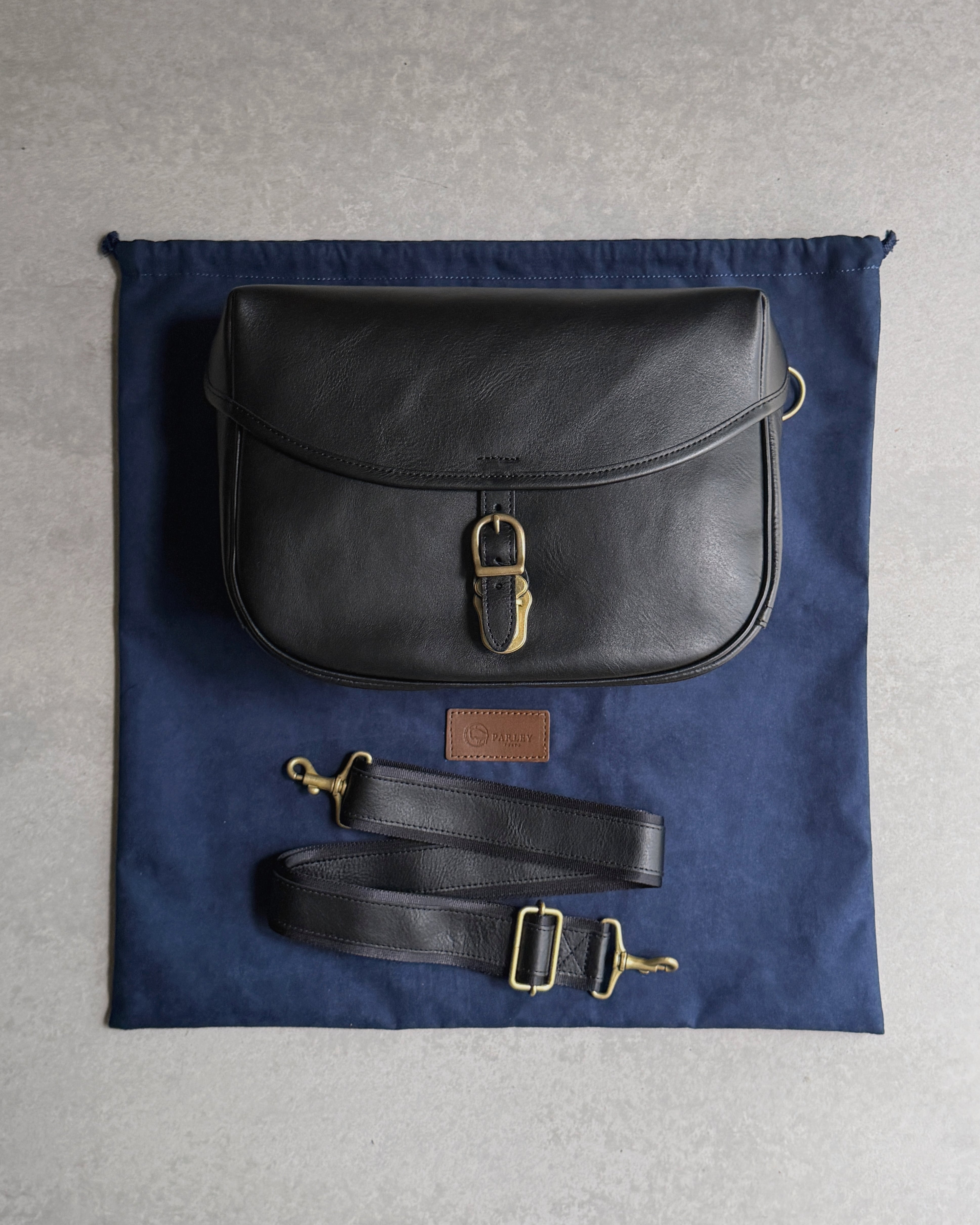 Parley : hunting bag in carbon