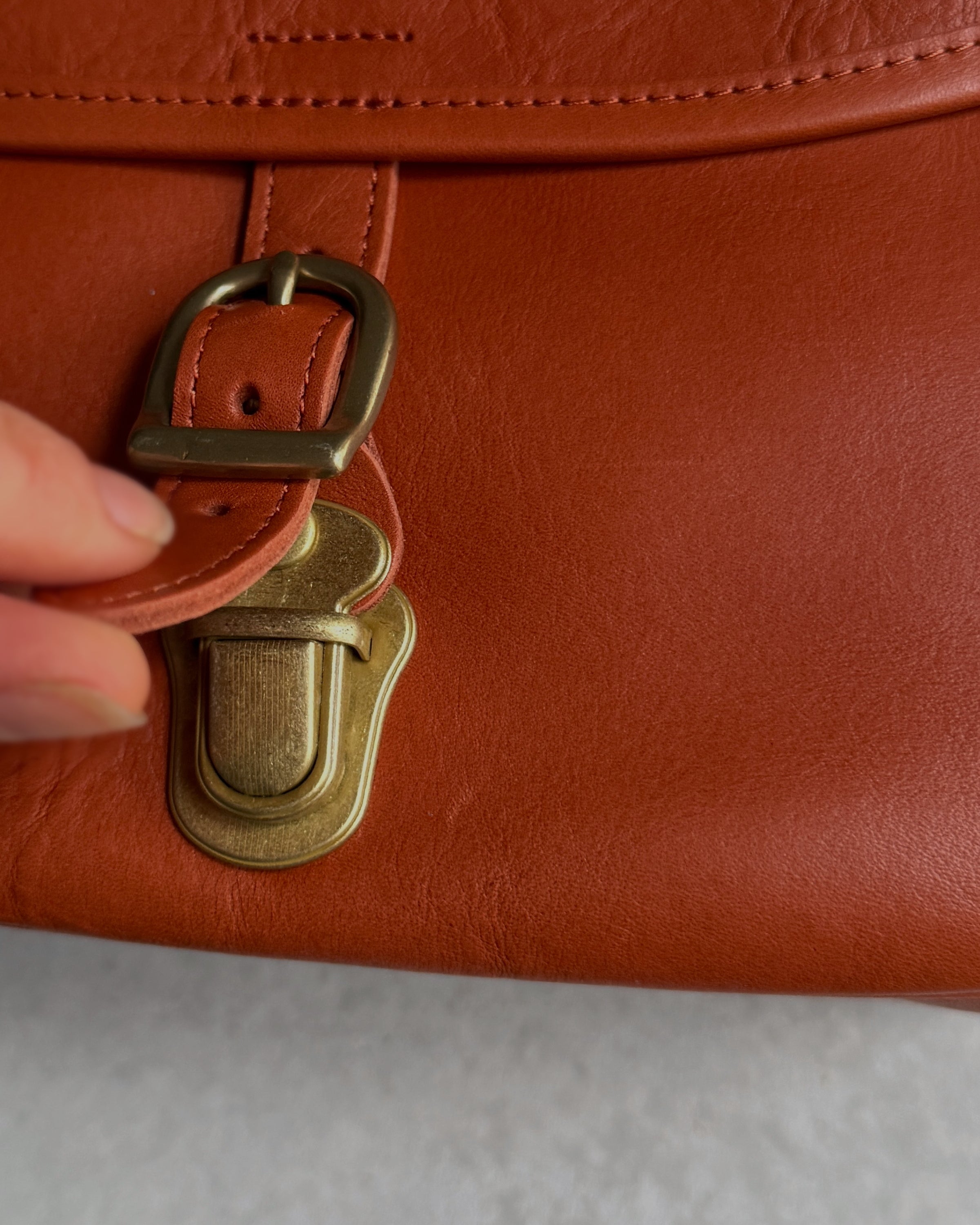 Parley : hunting bag in whiskey