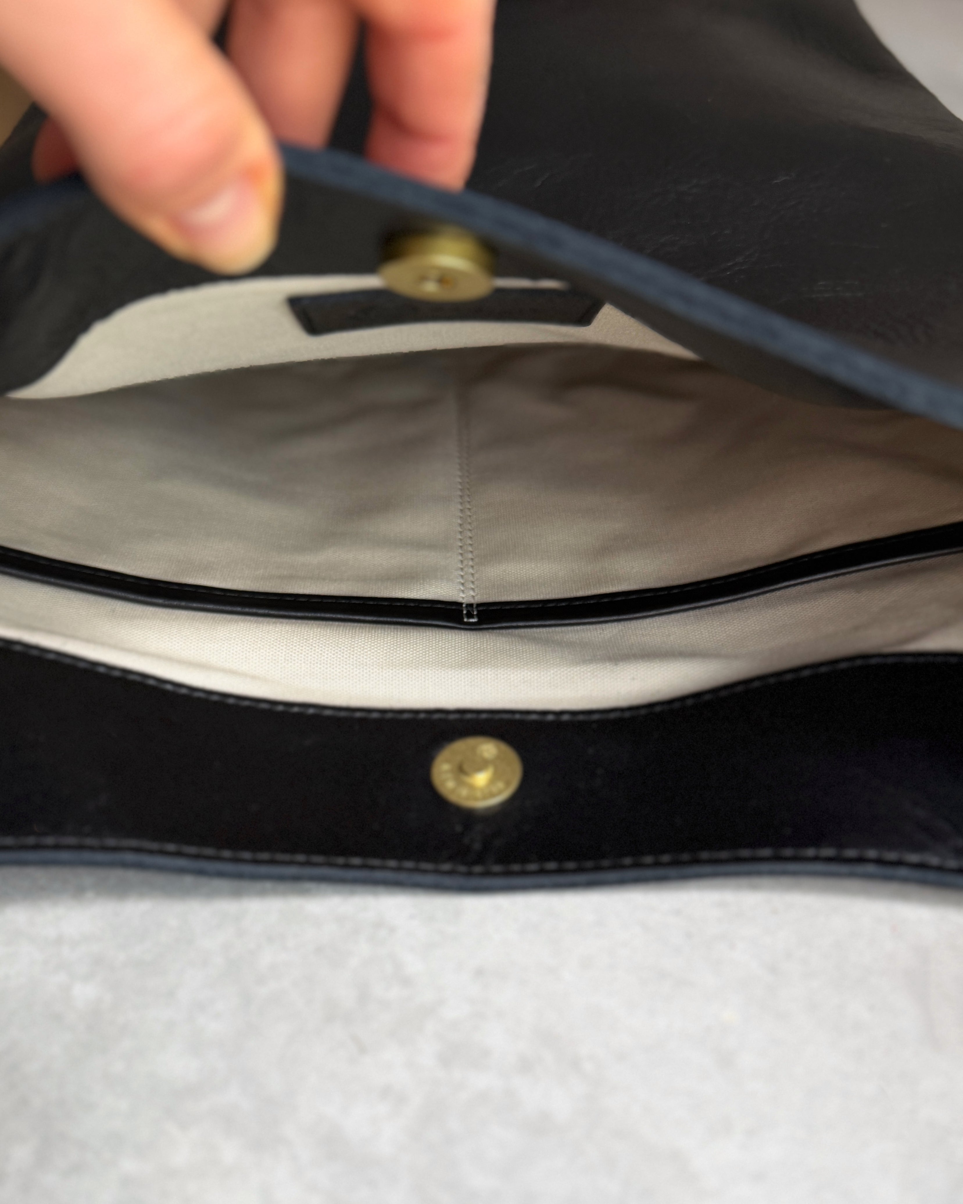 Parley : shoulder bag in carbon