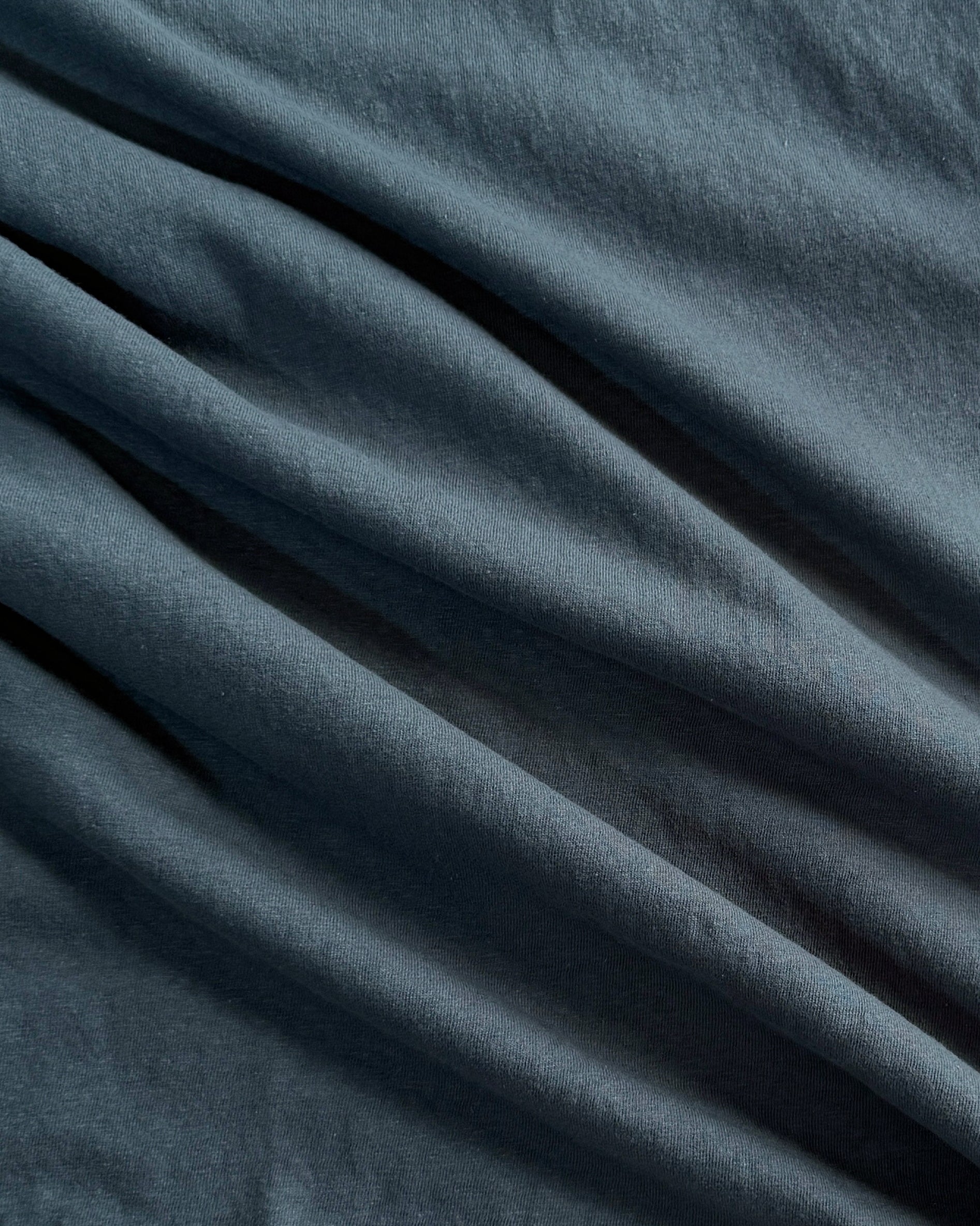 Sunray Spirit : mahuna short sleeve t-shirt in dark slate