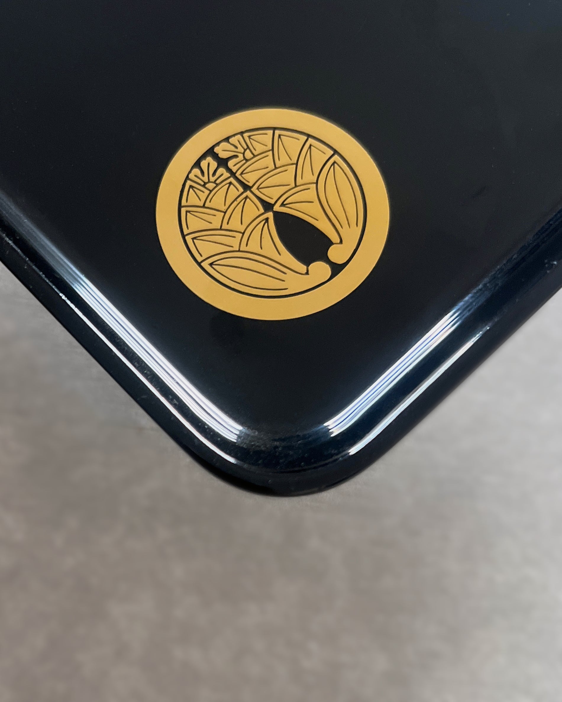 vintage lacquerware tray