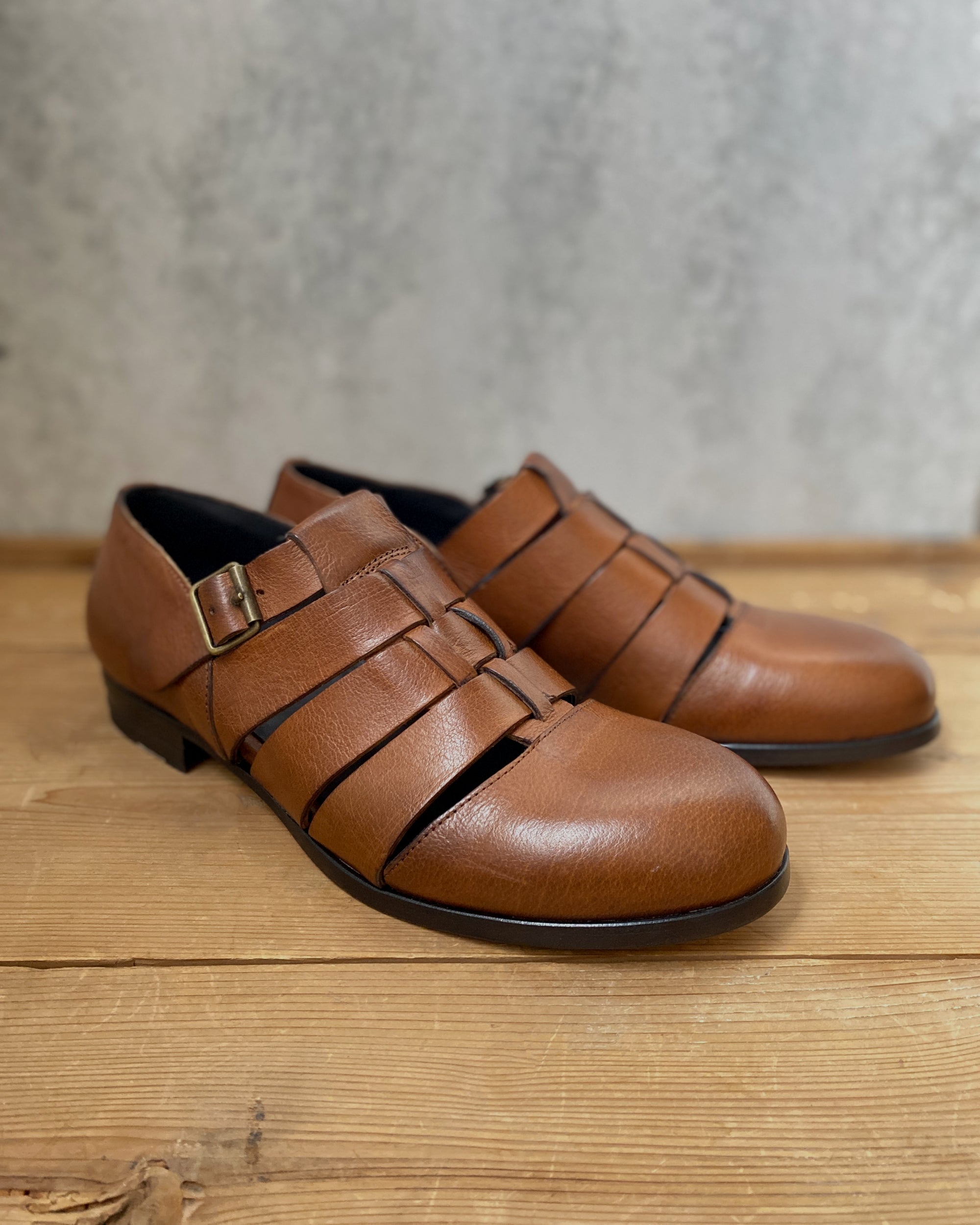 victoria varrasso : posie sandal in toffee side view | the maker hobart