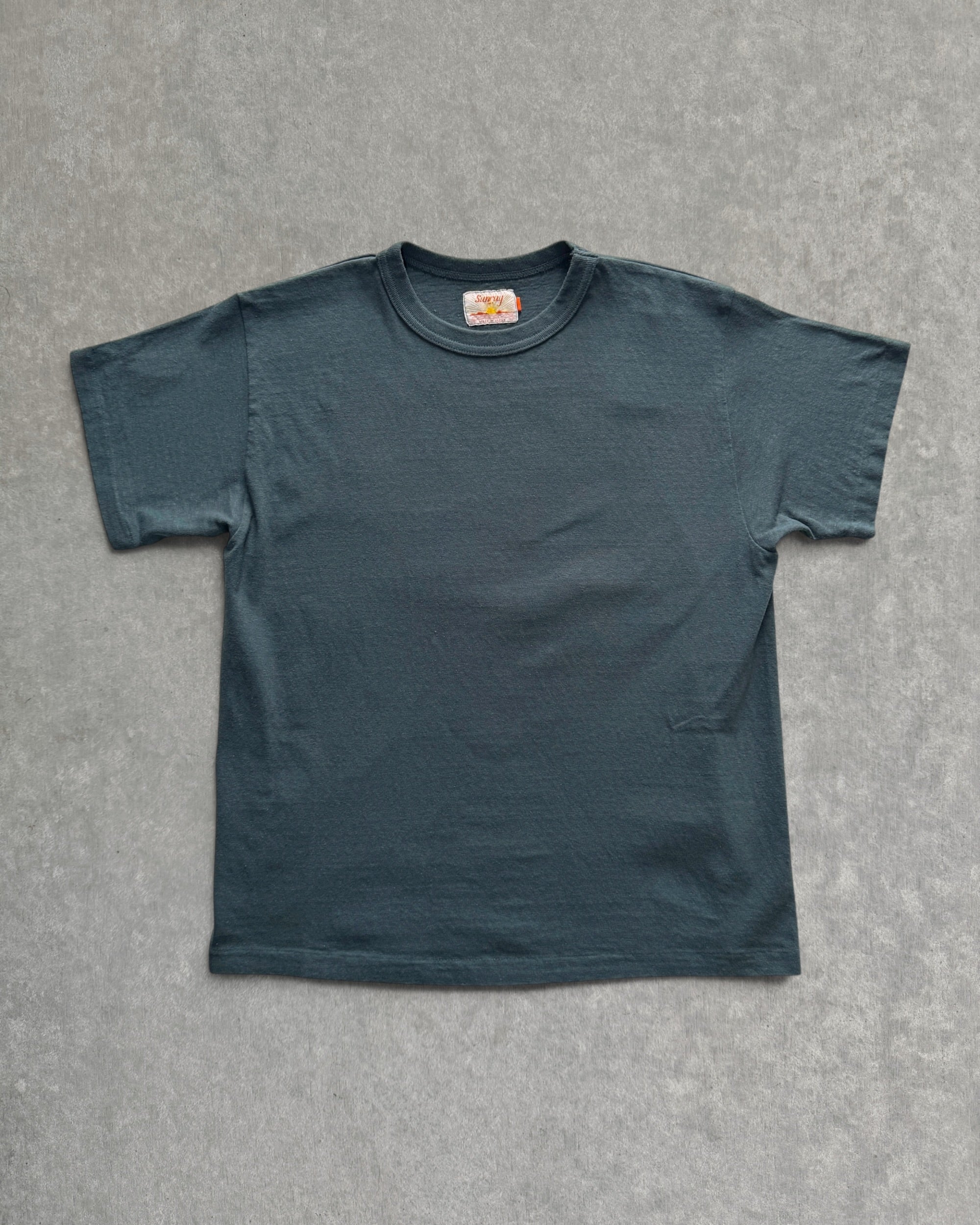 Sunray Spirit : na'maka'oh short sleeve t-shirt in dark slate