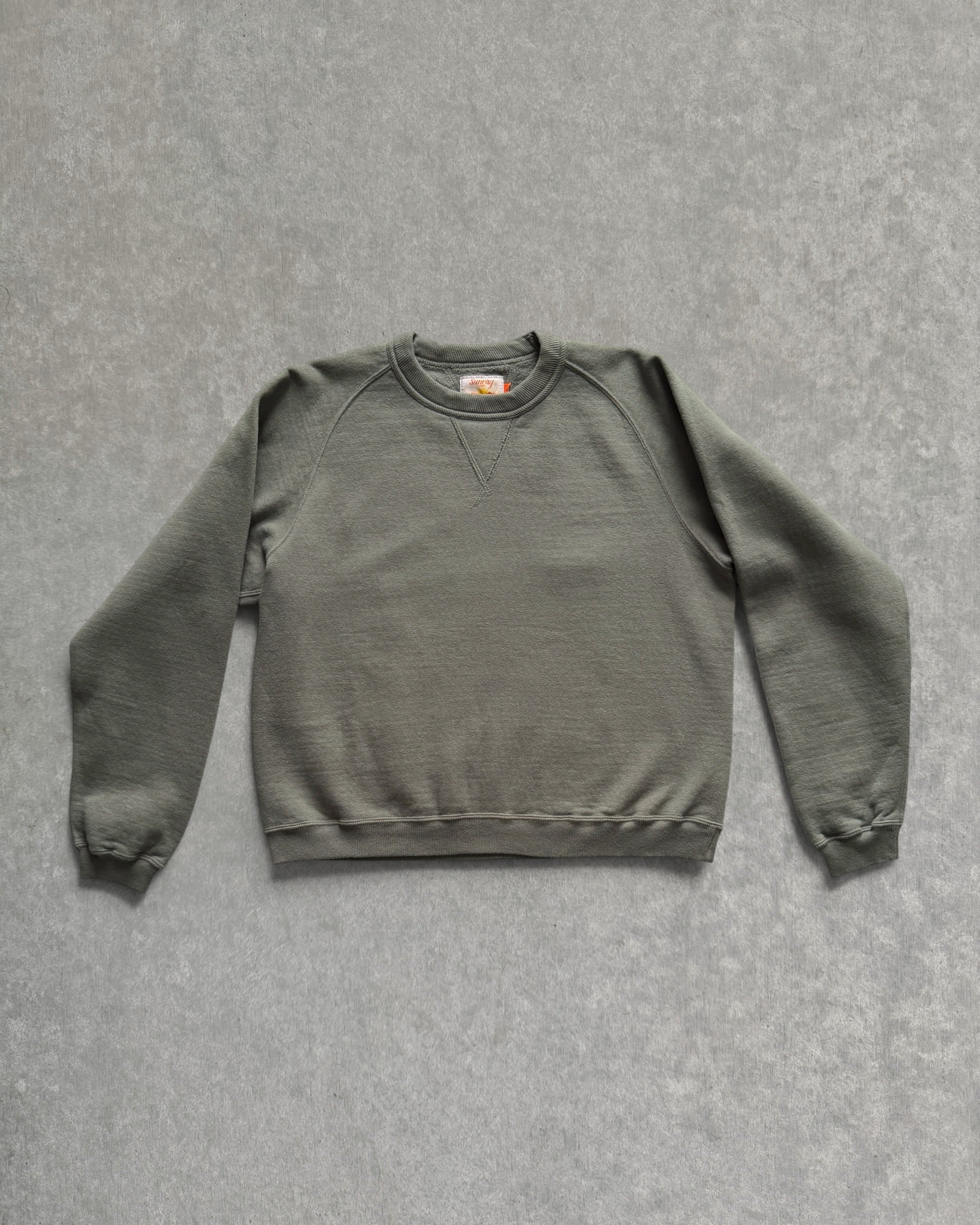 Sunray Spirit : poli'ahu crew neck sweatshirt in balsam green