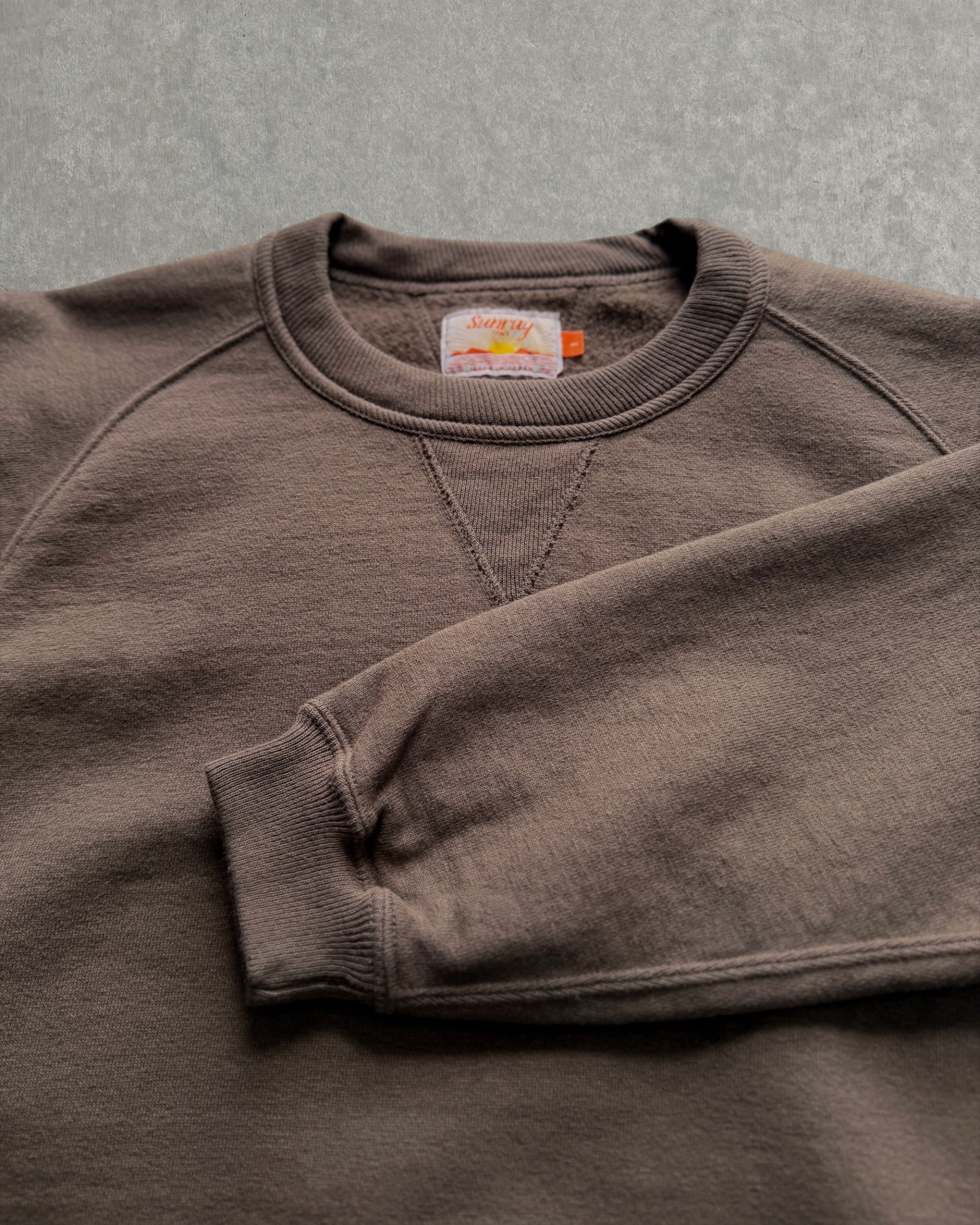Sunray Spirit : poli'ahu crew neck sweatshirt in turkish coffee