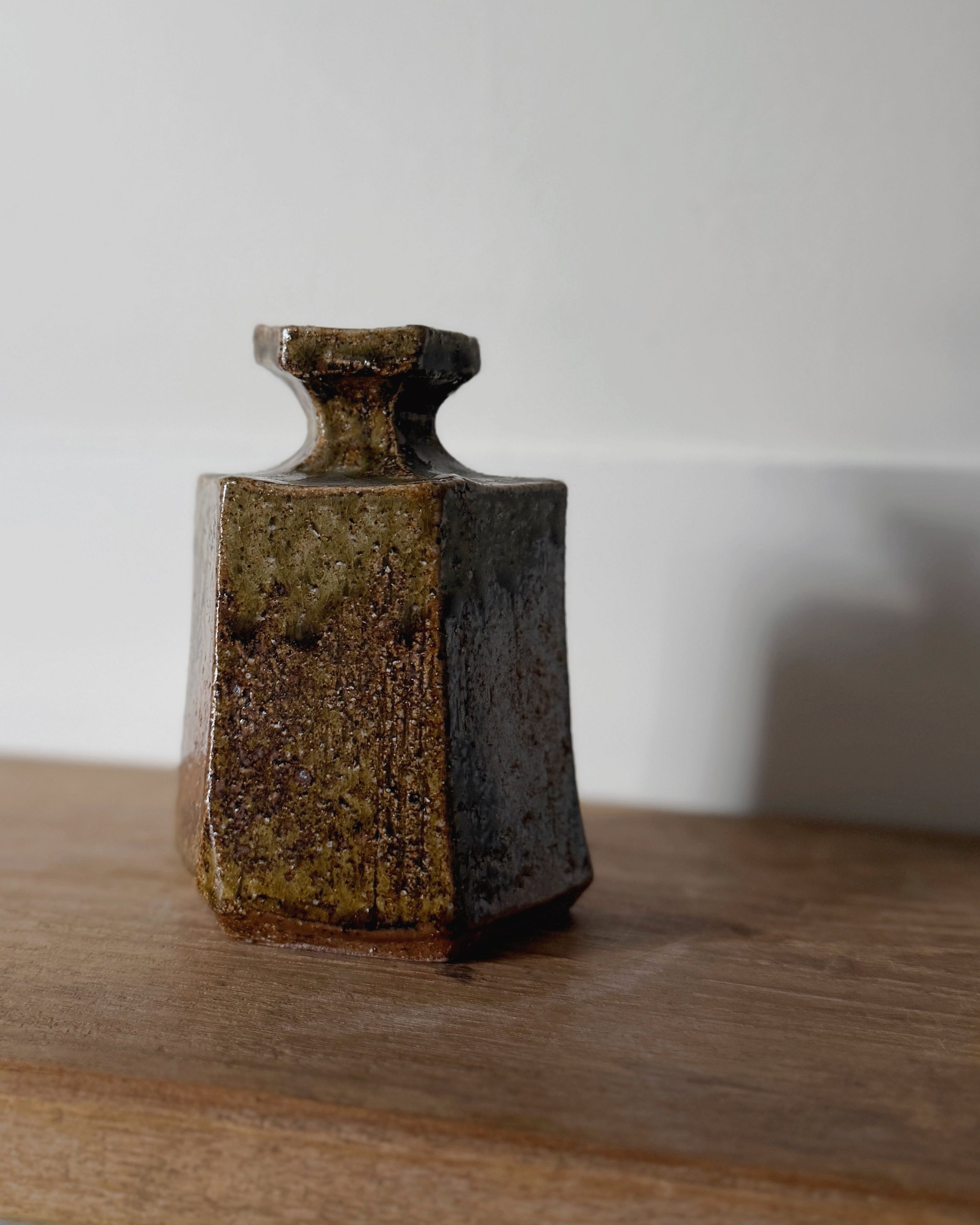 Hechimon : vase