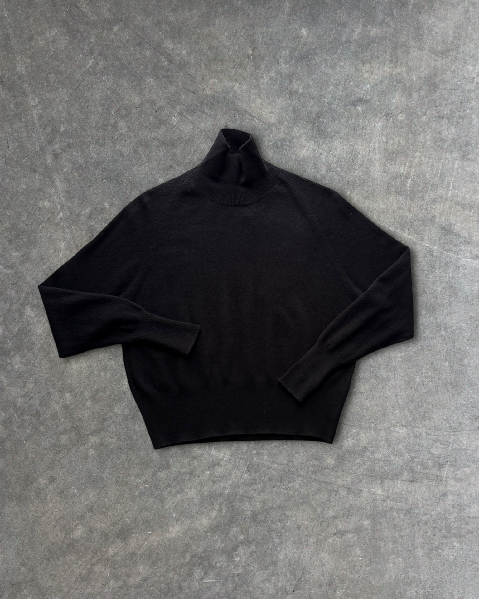 cashmerism : dropped raglan high neck pullover in black