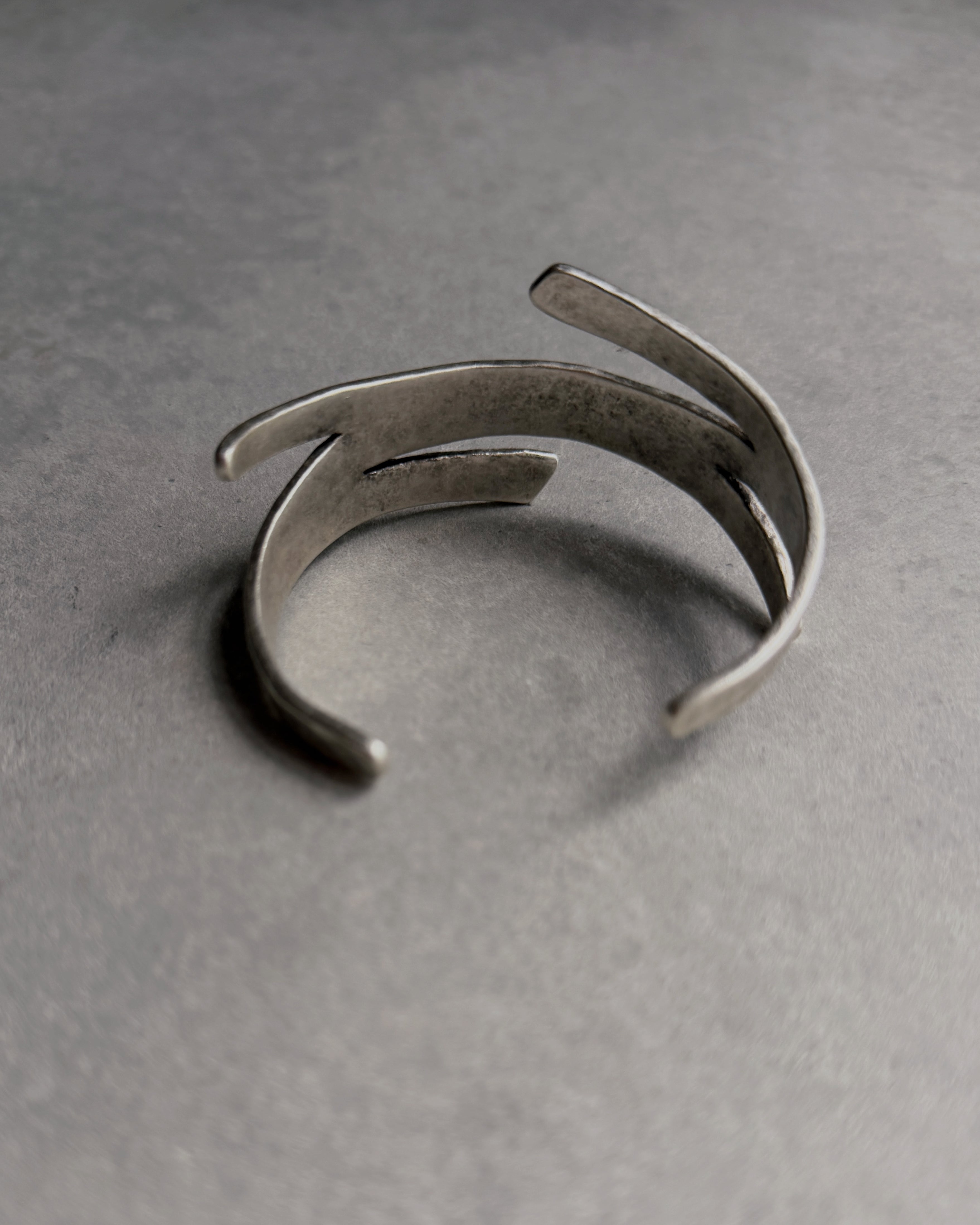 milk-toast : forgetful cuff