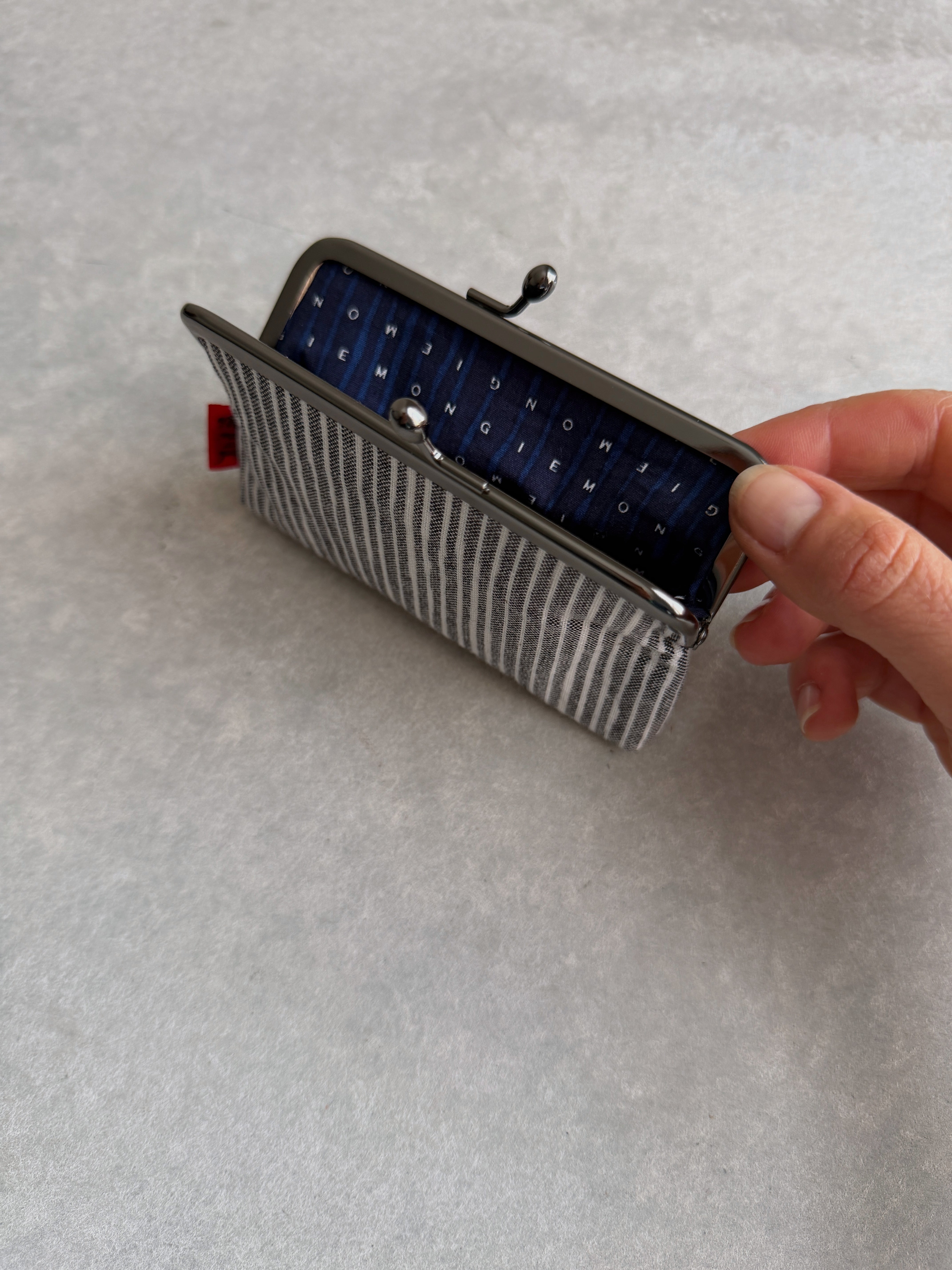 Kasuri : small purse