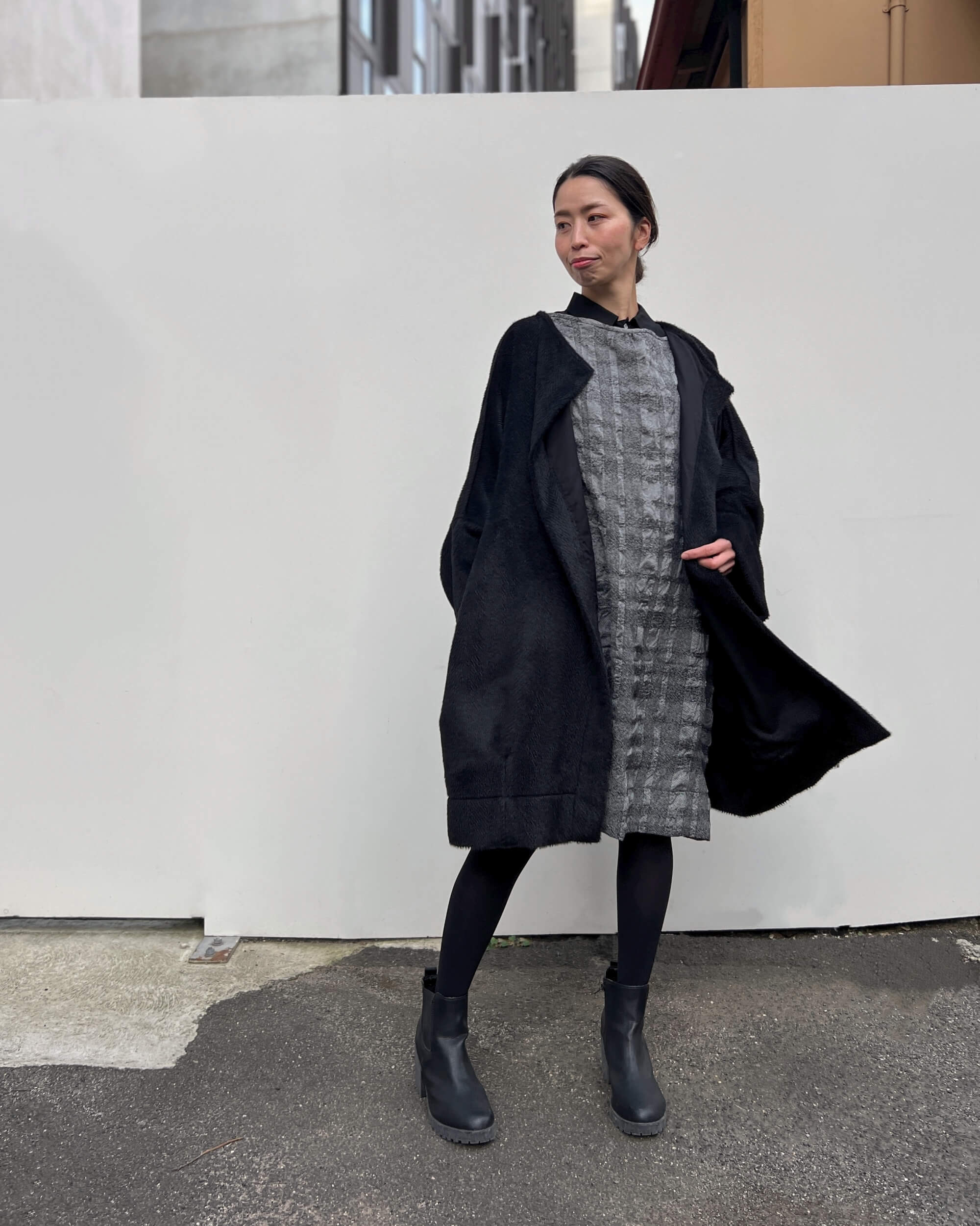 alpaca wool gallery coat designed by Leonie Struthers and made from Japanese fabric
