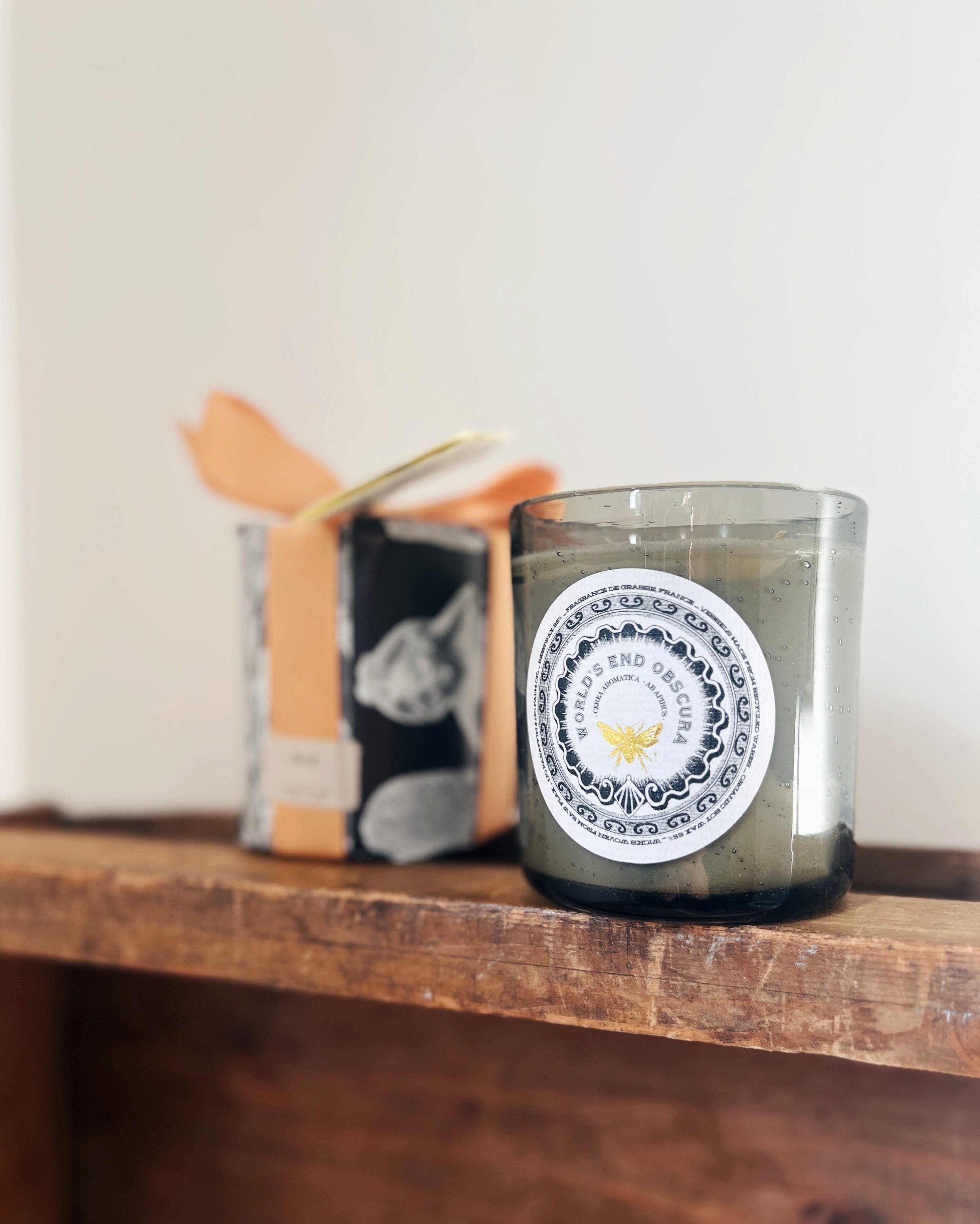 world's end obscura : no.5 santalum candle