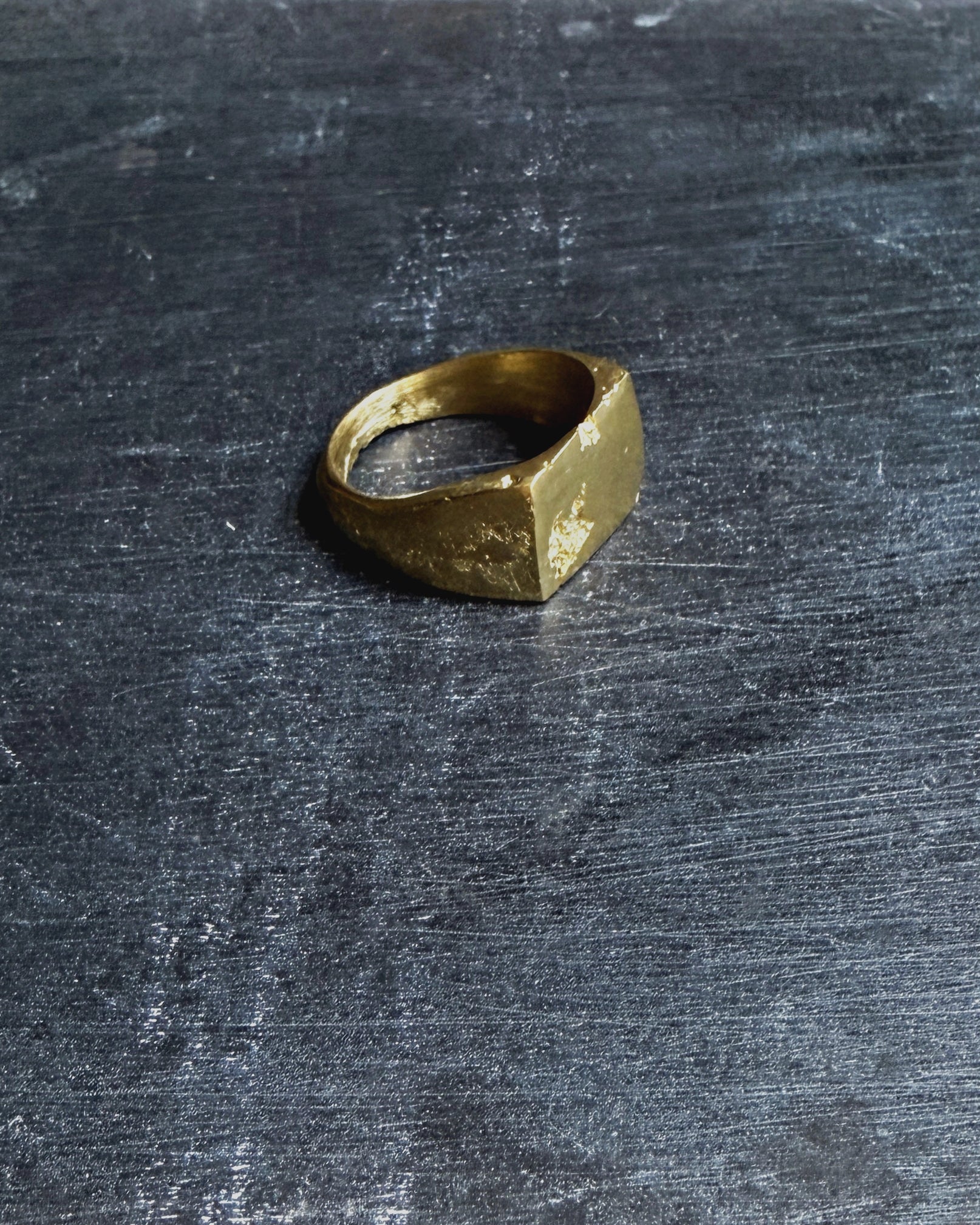 Kaya Viridi : brass ring