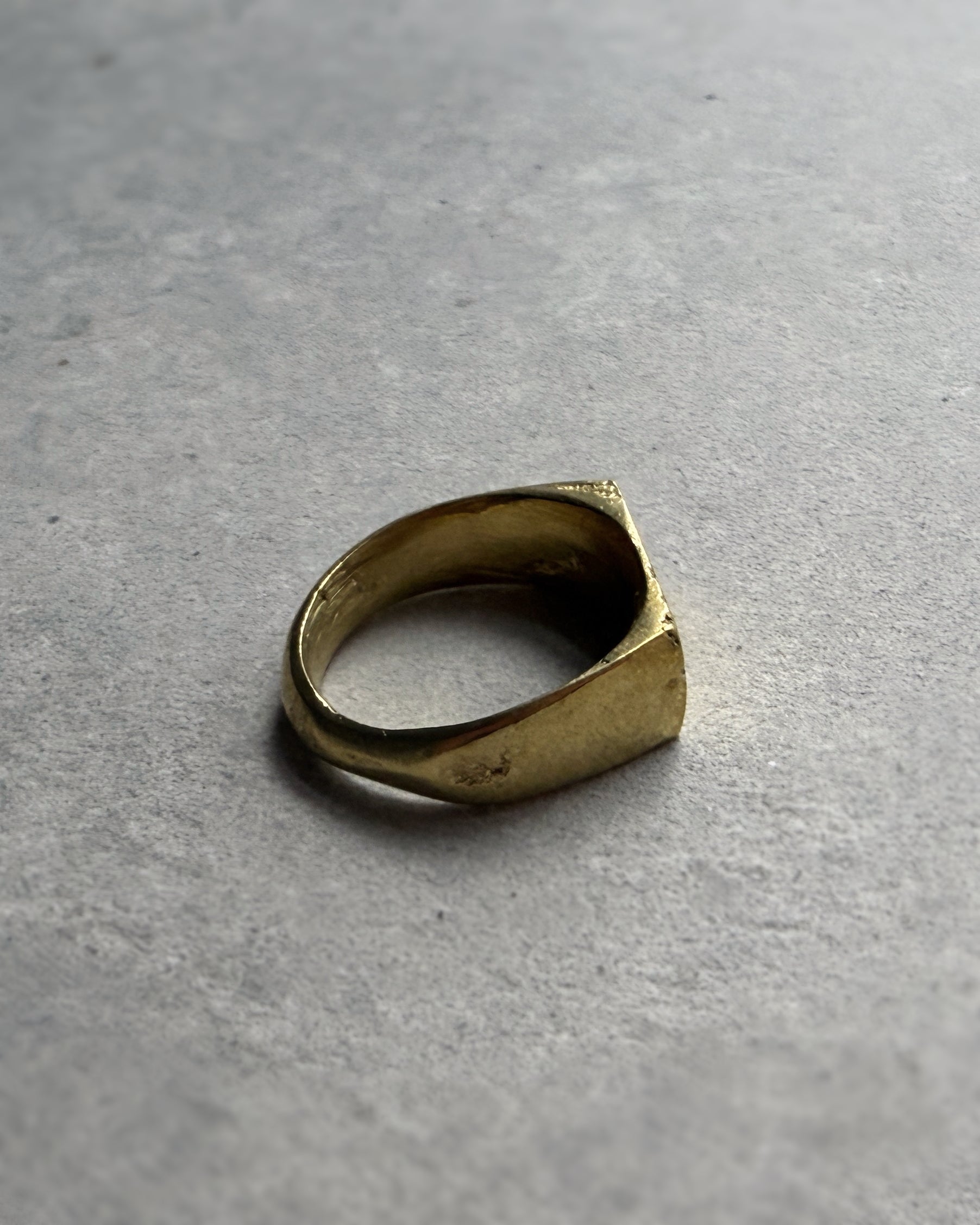 Kaya Viridi : brass ring