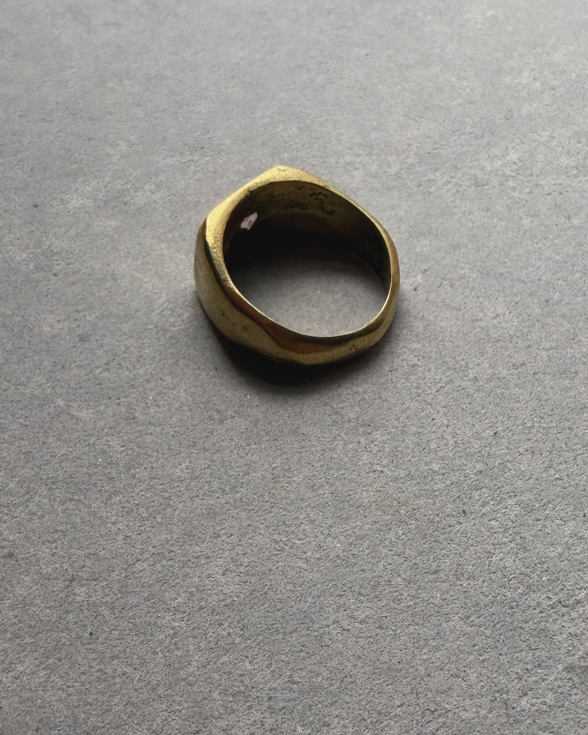 Kaya Viridi : brass ring