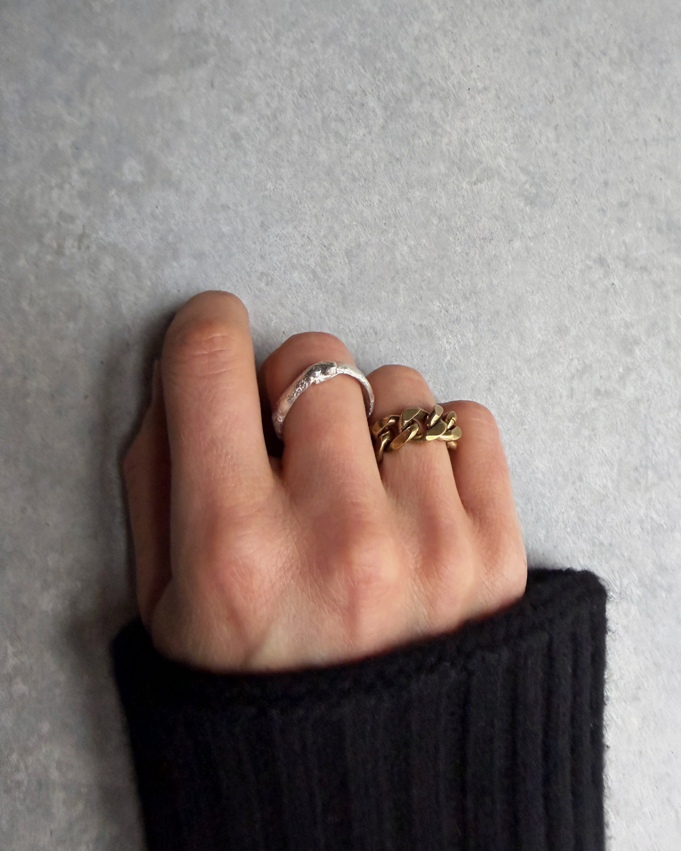 Kaya Viridi : brass chain ring