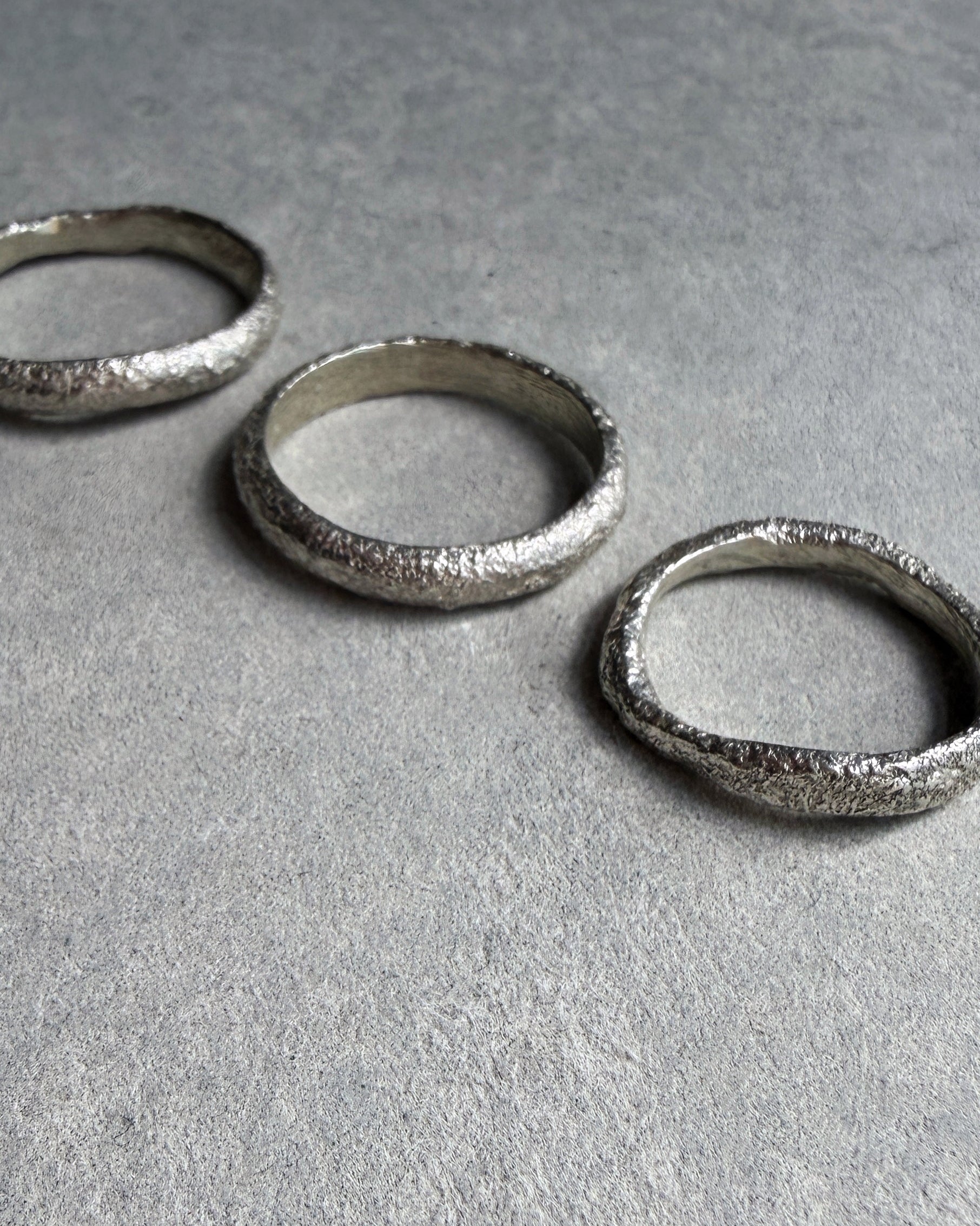 Kaya Viridi : silver stacking ring