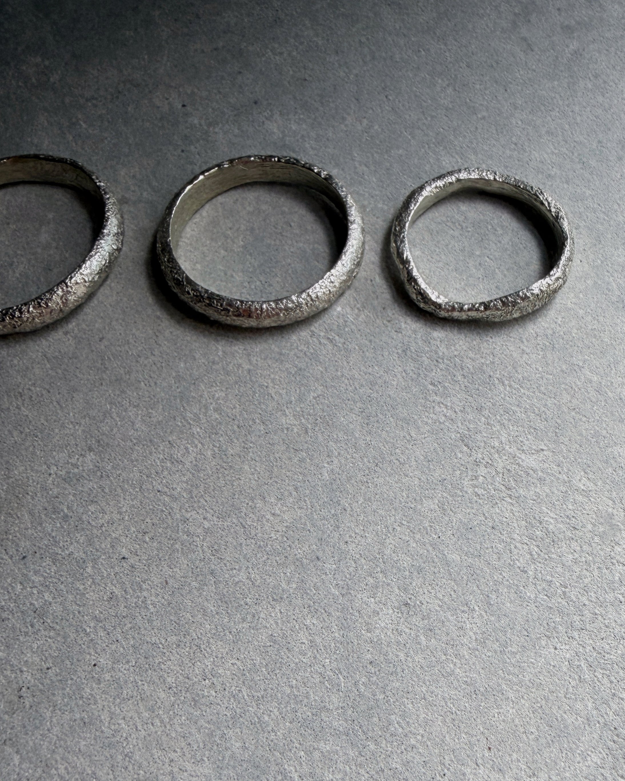 Kaya Viridi : silver stacking ring