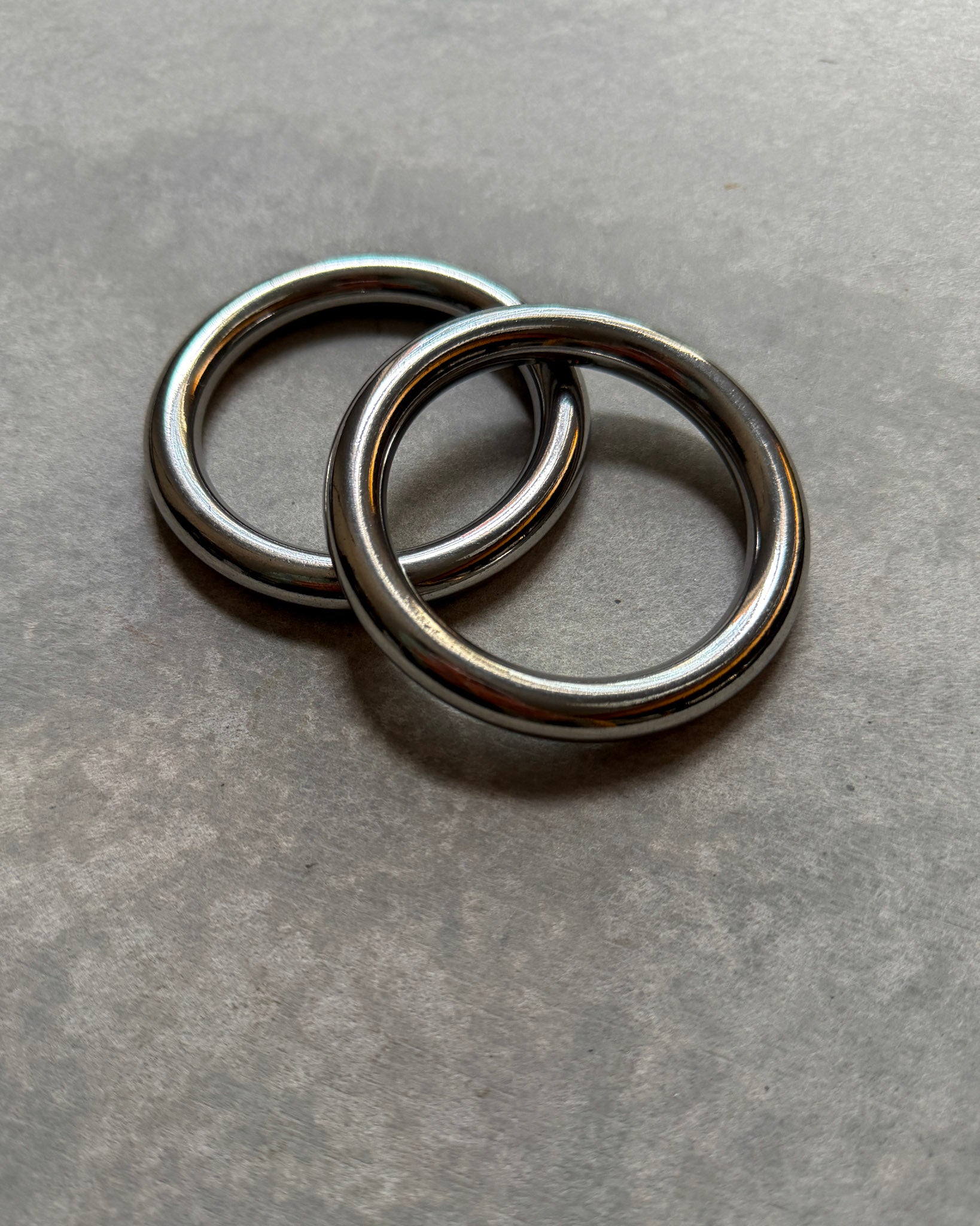 milk-toast : disciplined bangle