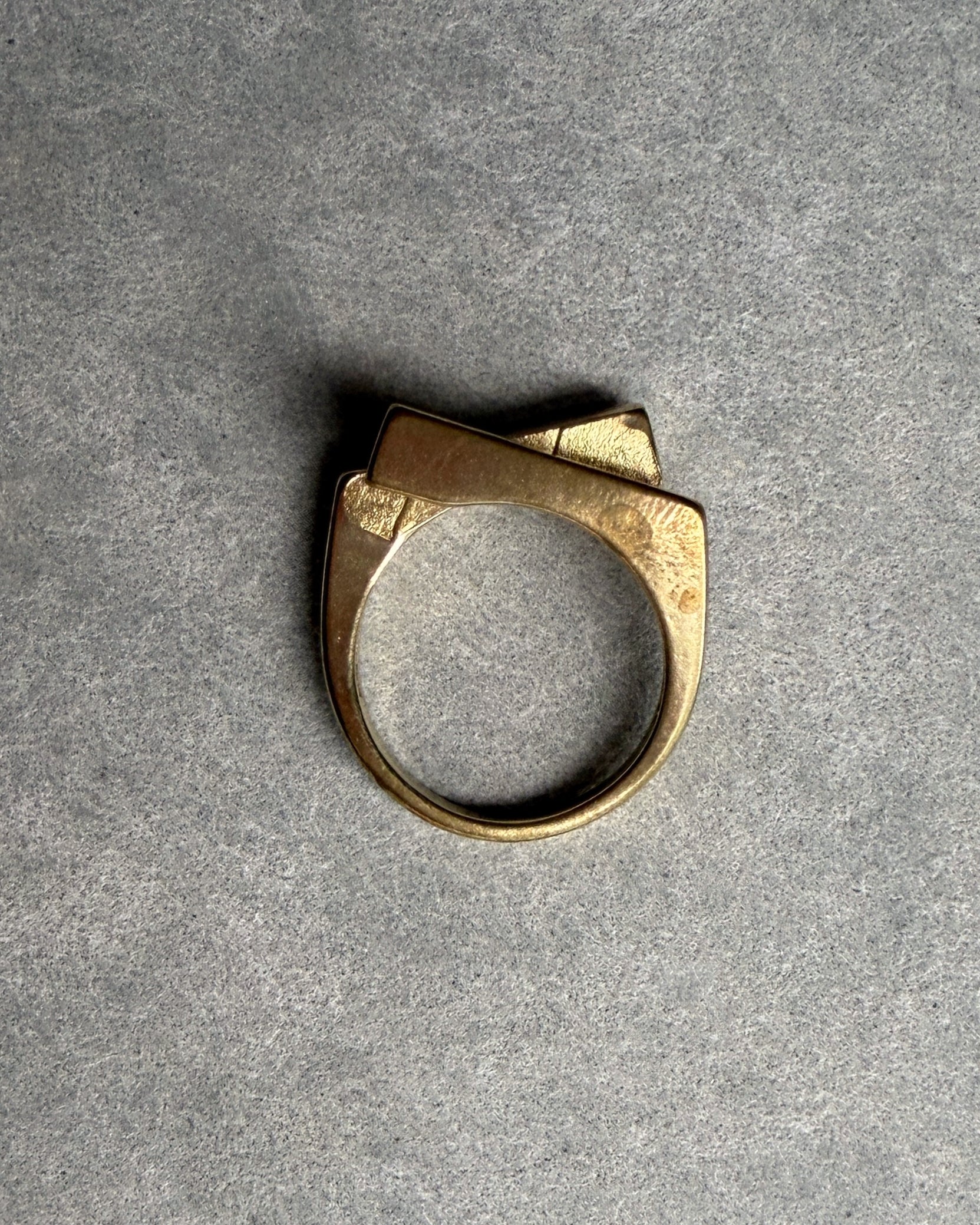 milk-toast : thoughtful ring