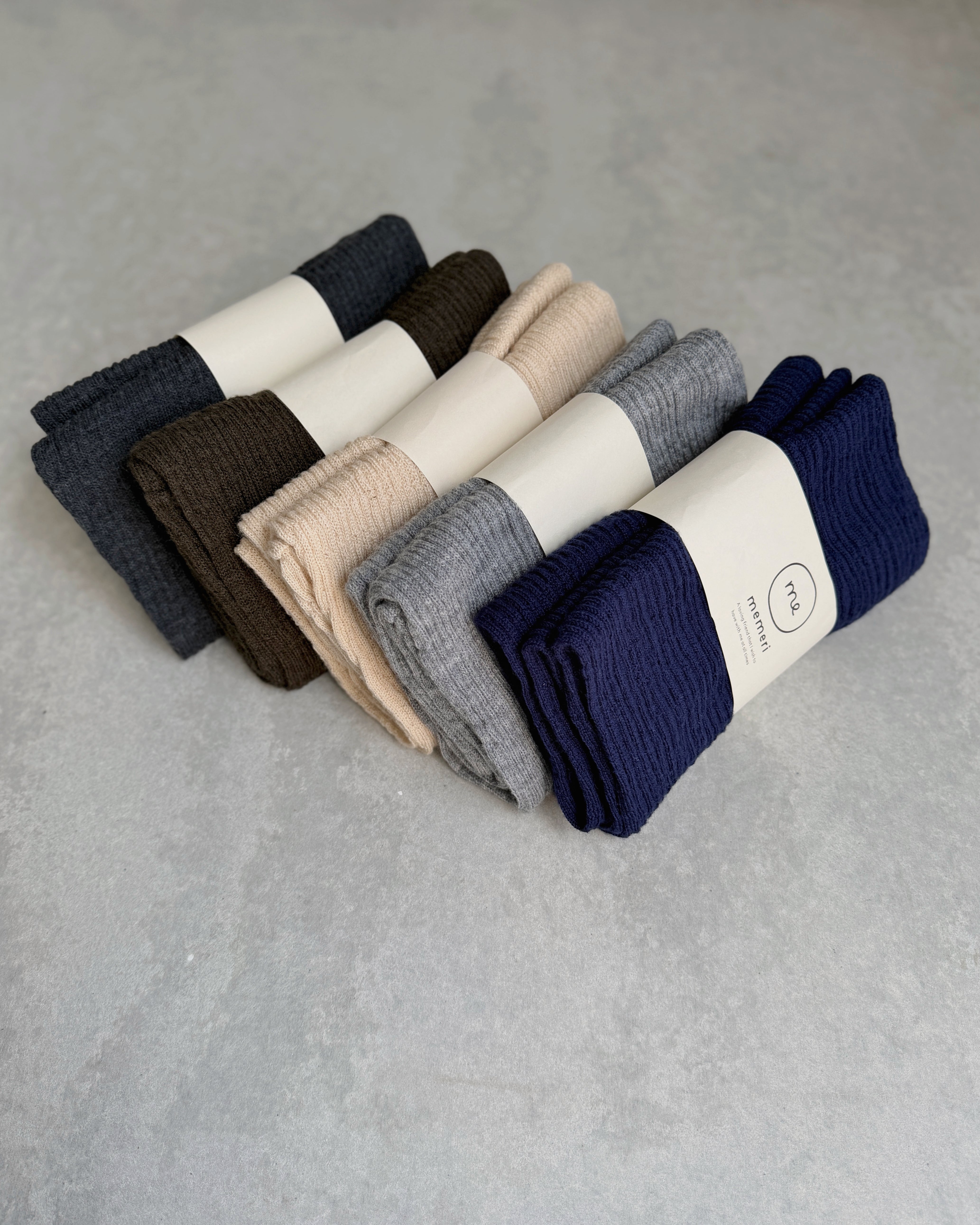 memeri : merino wool loop scarf